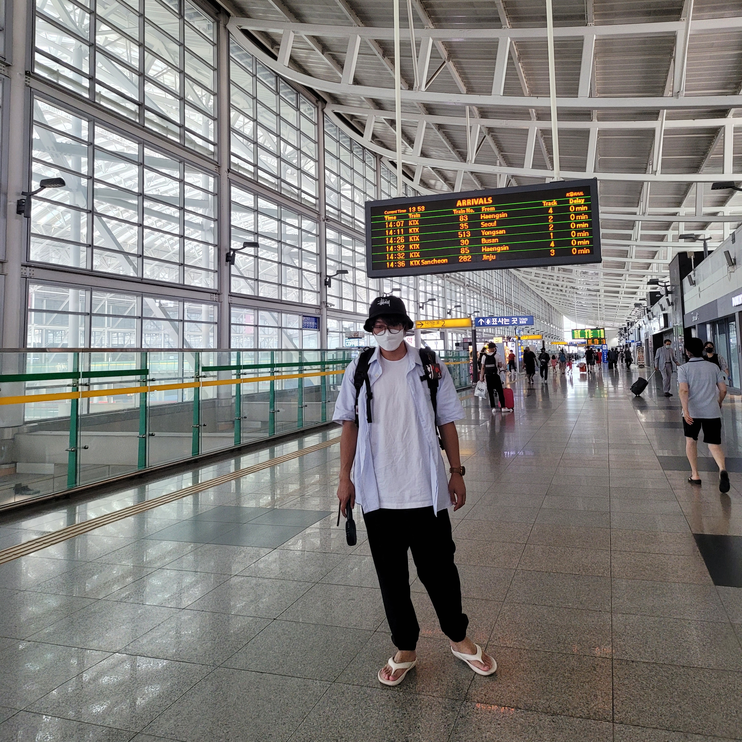 New Balance x Taw&Toe Flip Flop Ivory 착용 스타일