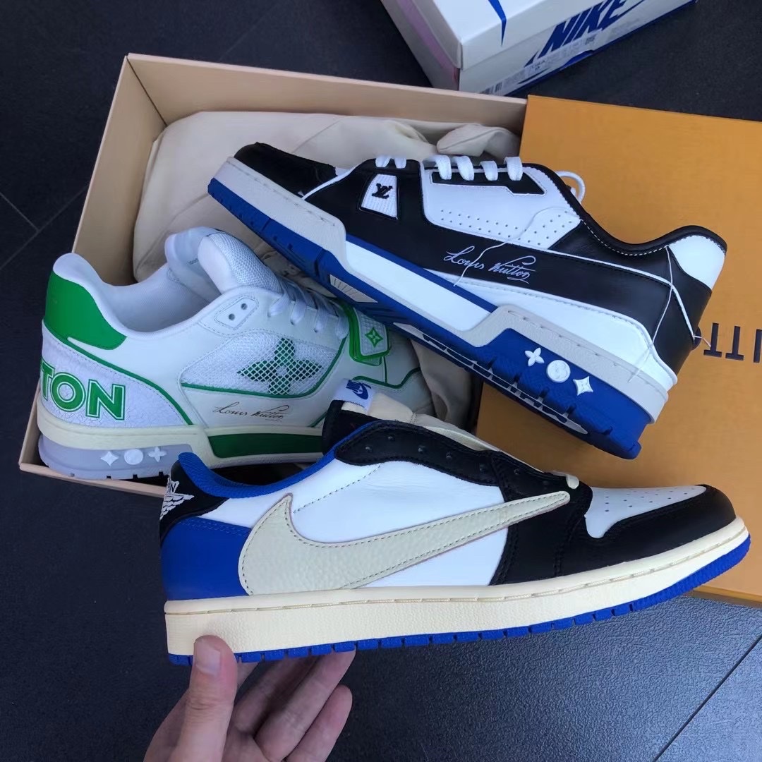 Jordan 1 x Travis Scott x Fragment Retro High OG SP Military Blue, Jordan 1 x Travis Scott x Fragment Retro Low OG SP Military Blue 착용 스타일 - 1