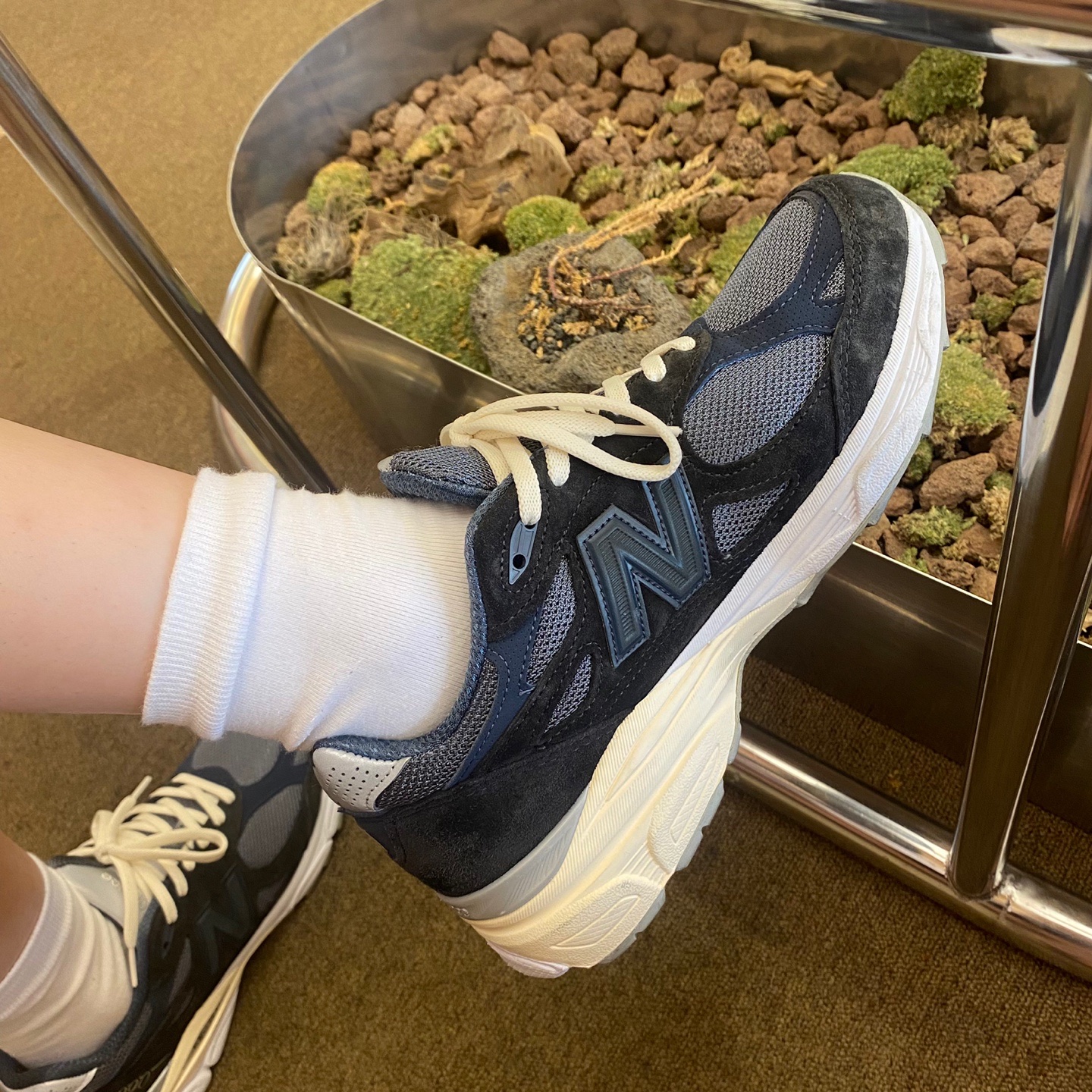 New Balance x Kith 990v3 Genesis 착용 스타일