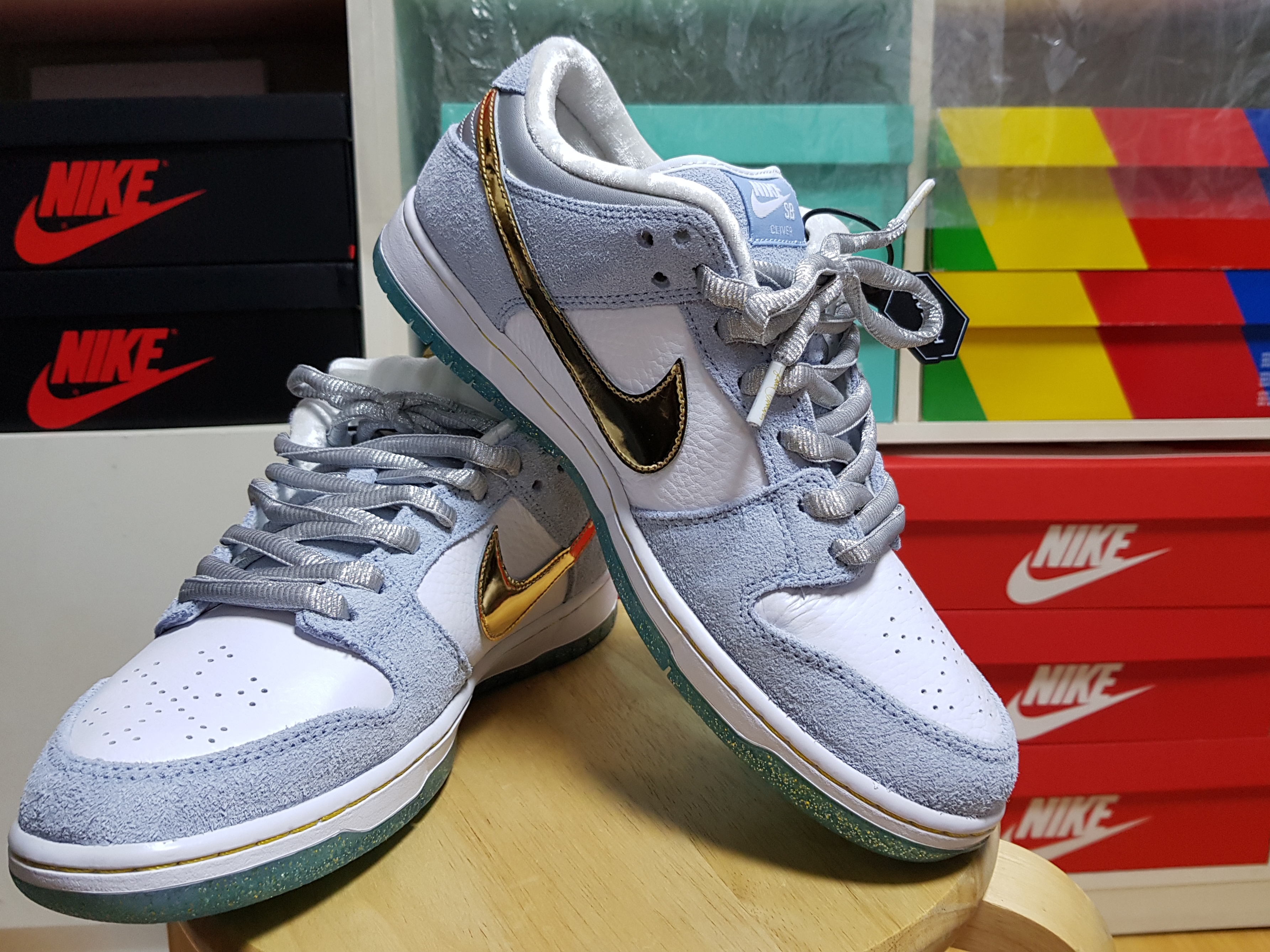 Nike x Sean Cliver SB Dunk Low Holiday Special 착용 스타일 - 1