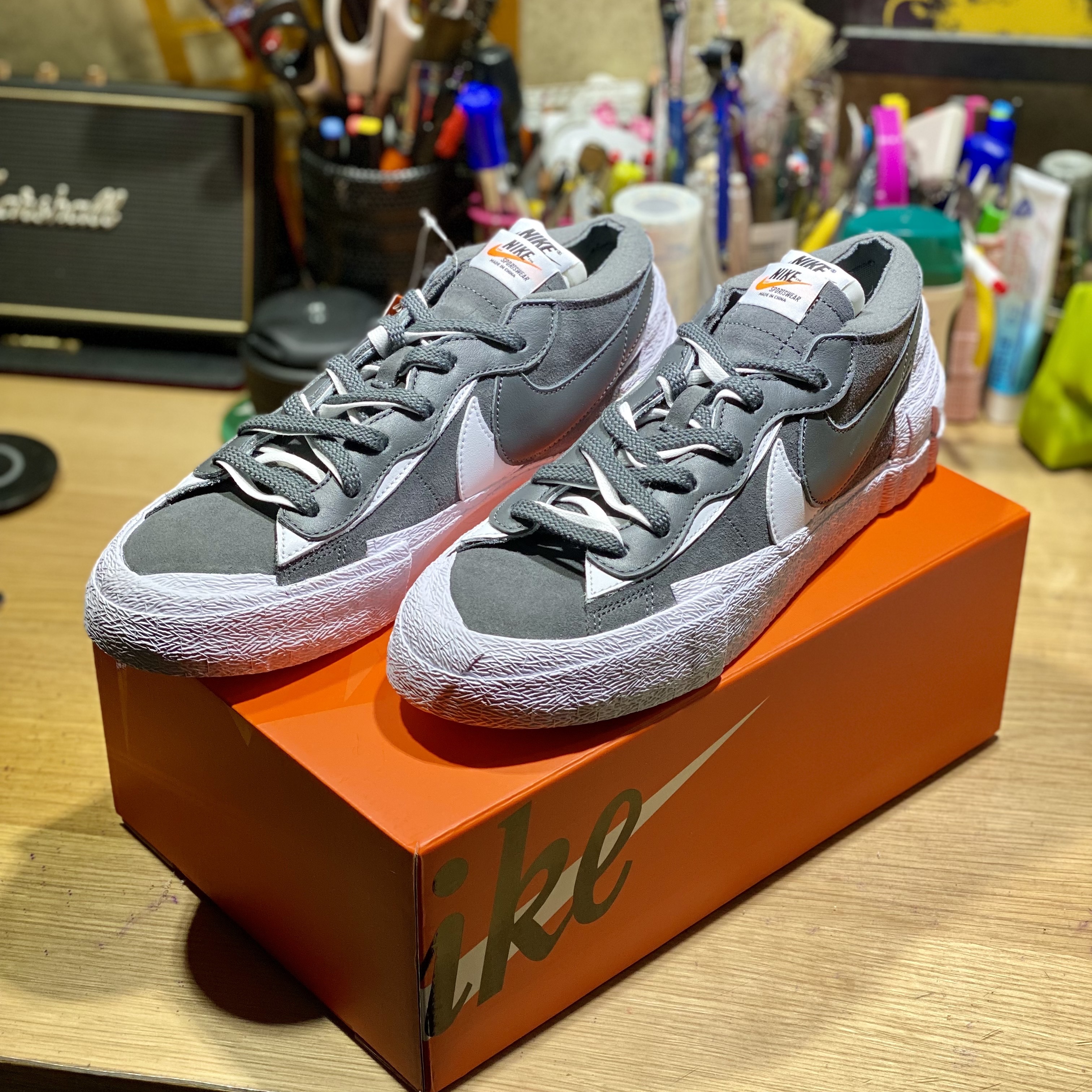 Nike x Sacai Blazer Low Iron Grey 착용 스타일 - 1