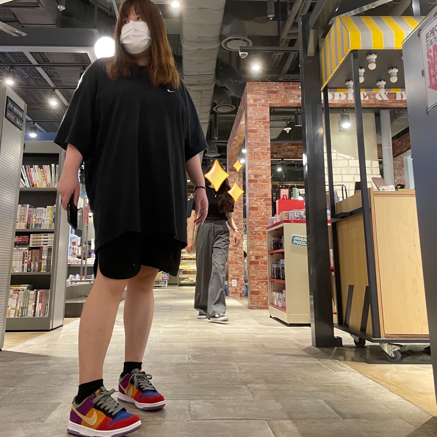 Nike Dunk Low SP Retro Viotech 2019, Nike NRG Solo Swoosh T-Shirt Black - US/EU 착용 스타일