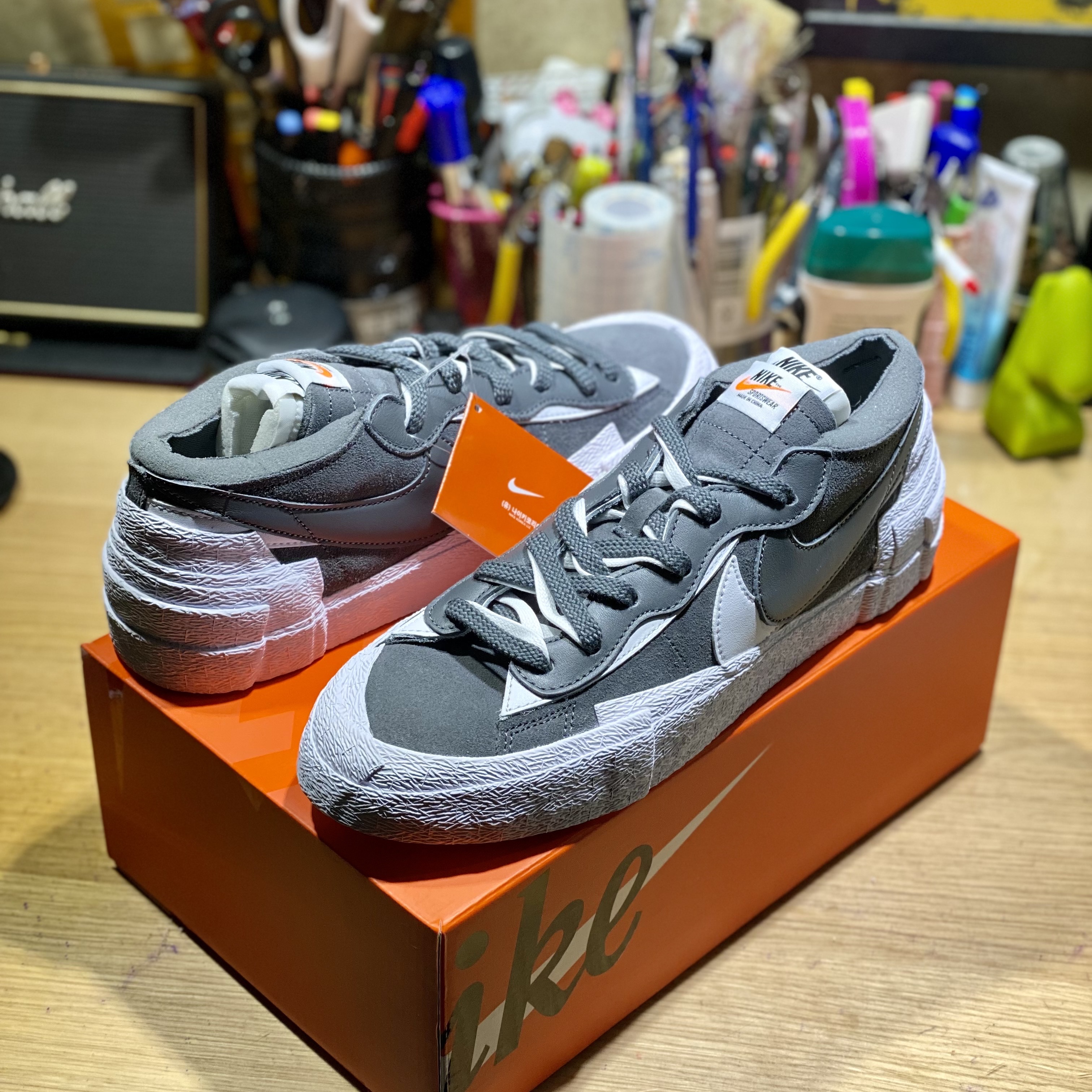 Nike x Sacai Blazer Low Iron Grey 착용 스타일 - 2