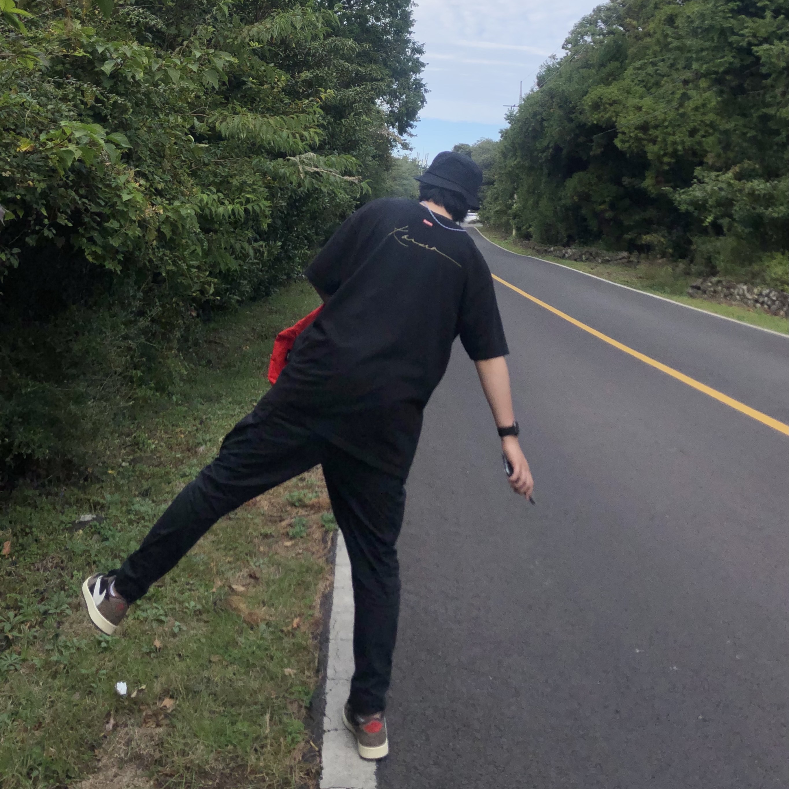 Jordan 1 x Travis Scott Retro Low OG SP Mocha, Supreme Pharoah Sanders T-Shirt Black - 20FW 착용 스타일