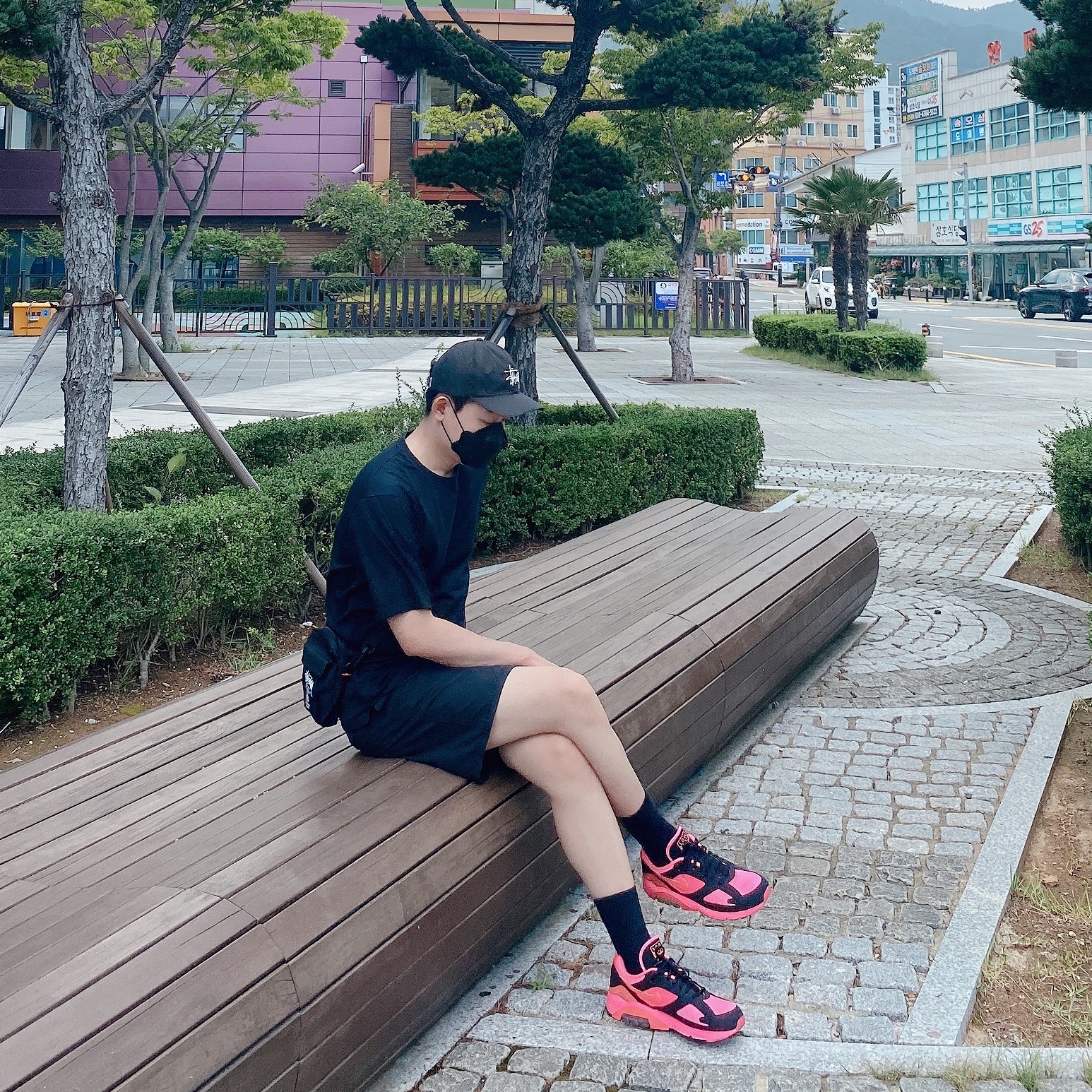 Nike x Comme des Garcons Homme Plus Air Max 180 Black 착용 스타일 - 2