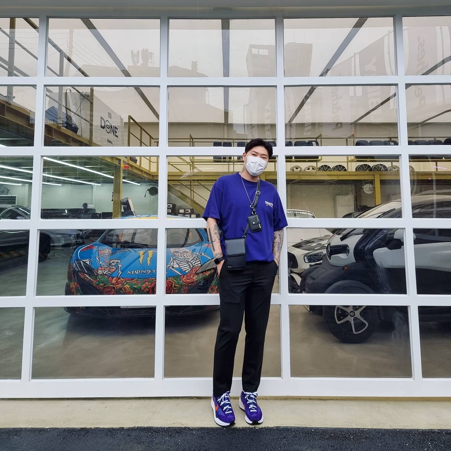 Nike x Sacai VaporWaffle Dark Iris 착용 스타일 - 2