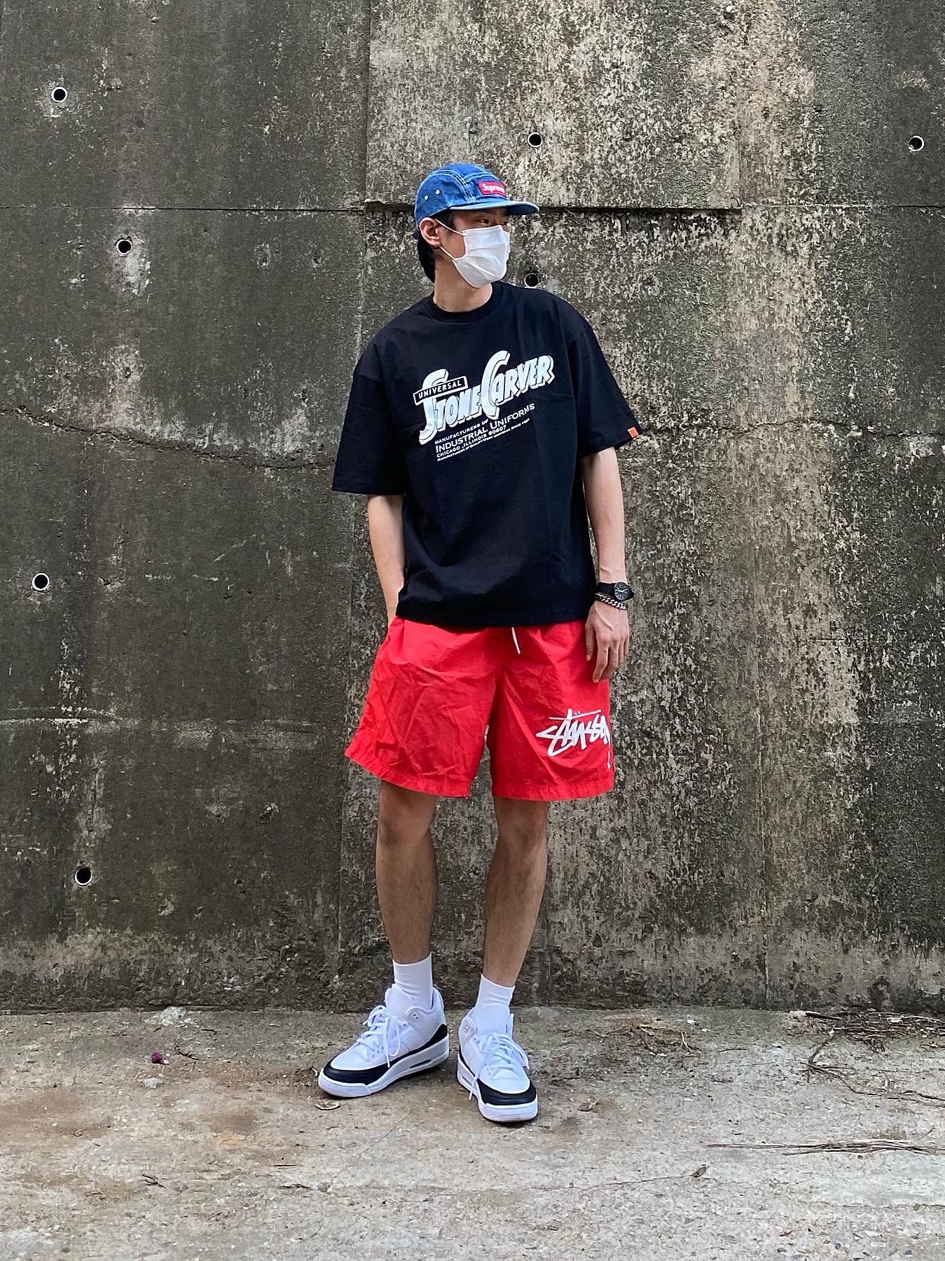 Nike x Stussy Water Shorts Habanero Red, Jordan 3 x Fragment Retro SP White Black 착용 스타일 - 1