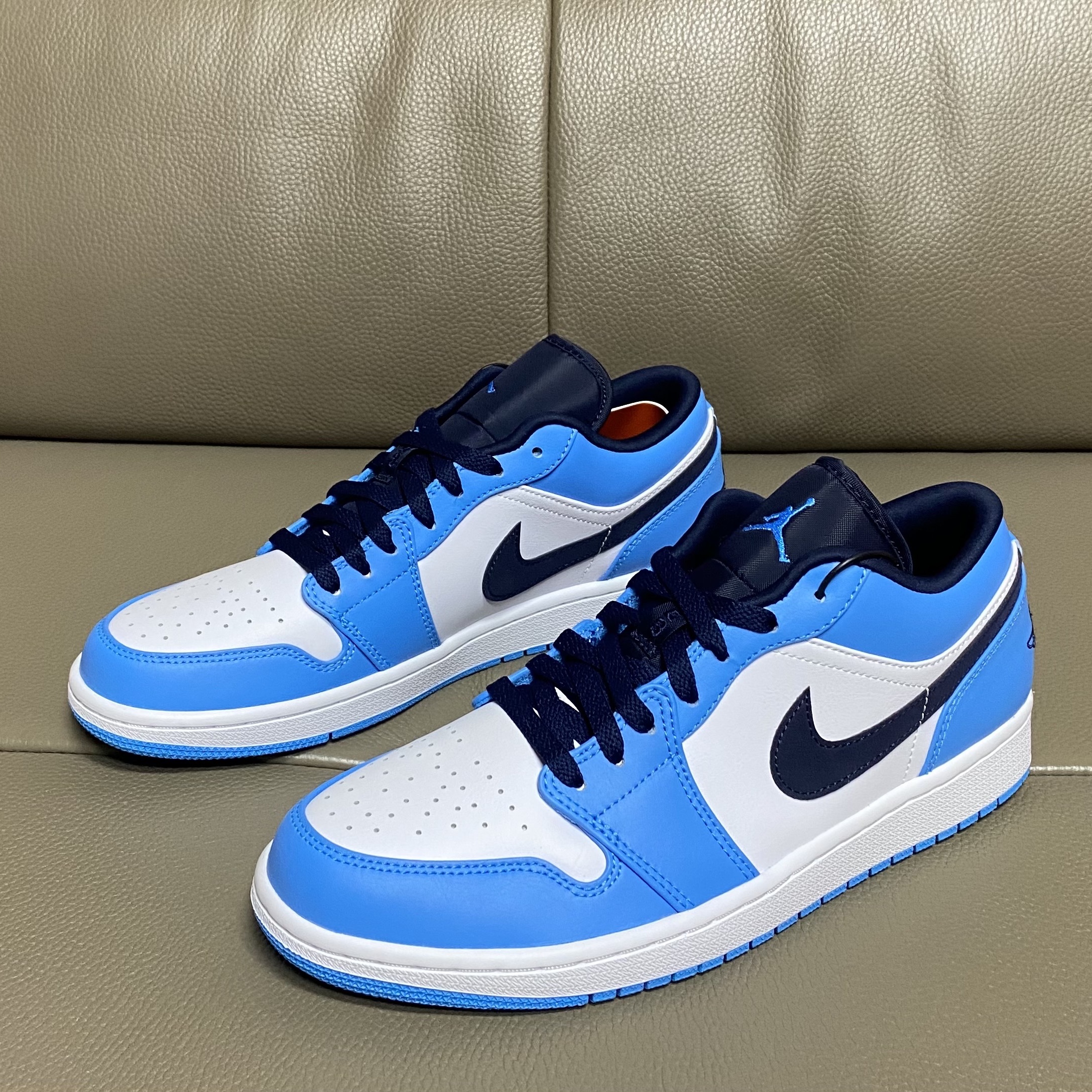 Jordan 1 Low Dark Powder Blue 착용 스타일