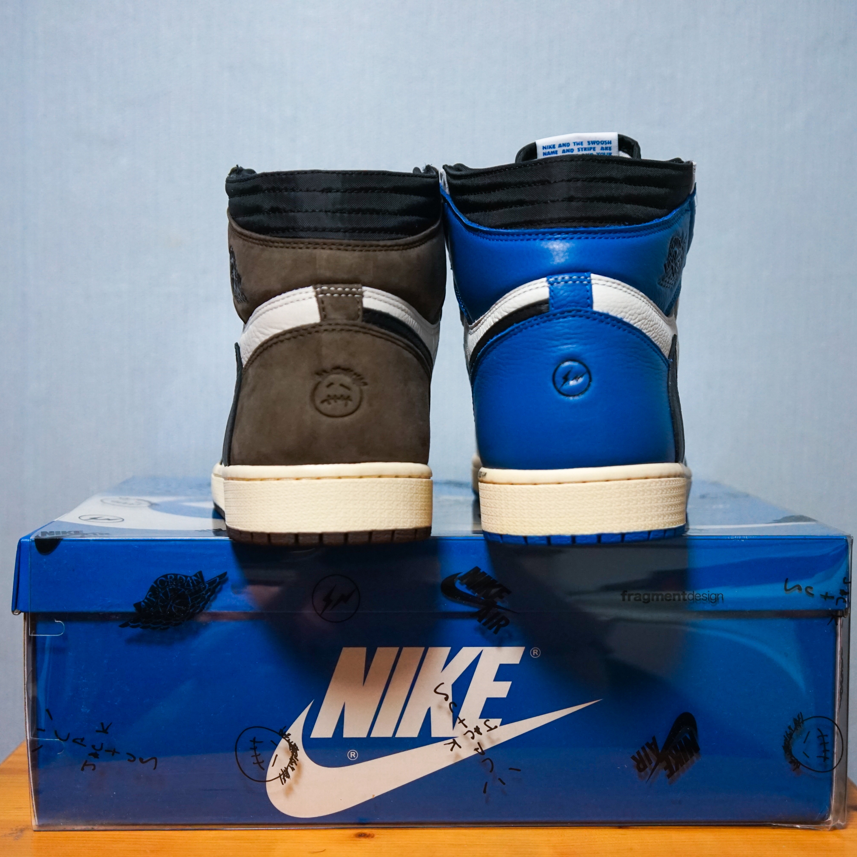 Jordan 1 x Travis Scott x Fragment Retro High OG SP Military Blue, Jordan 1 x Travis Scott Retro High OG SP Mocha 착용 스타일 - 2