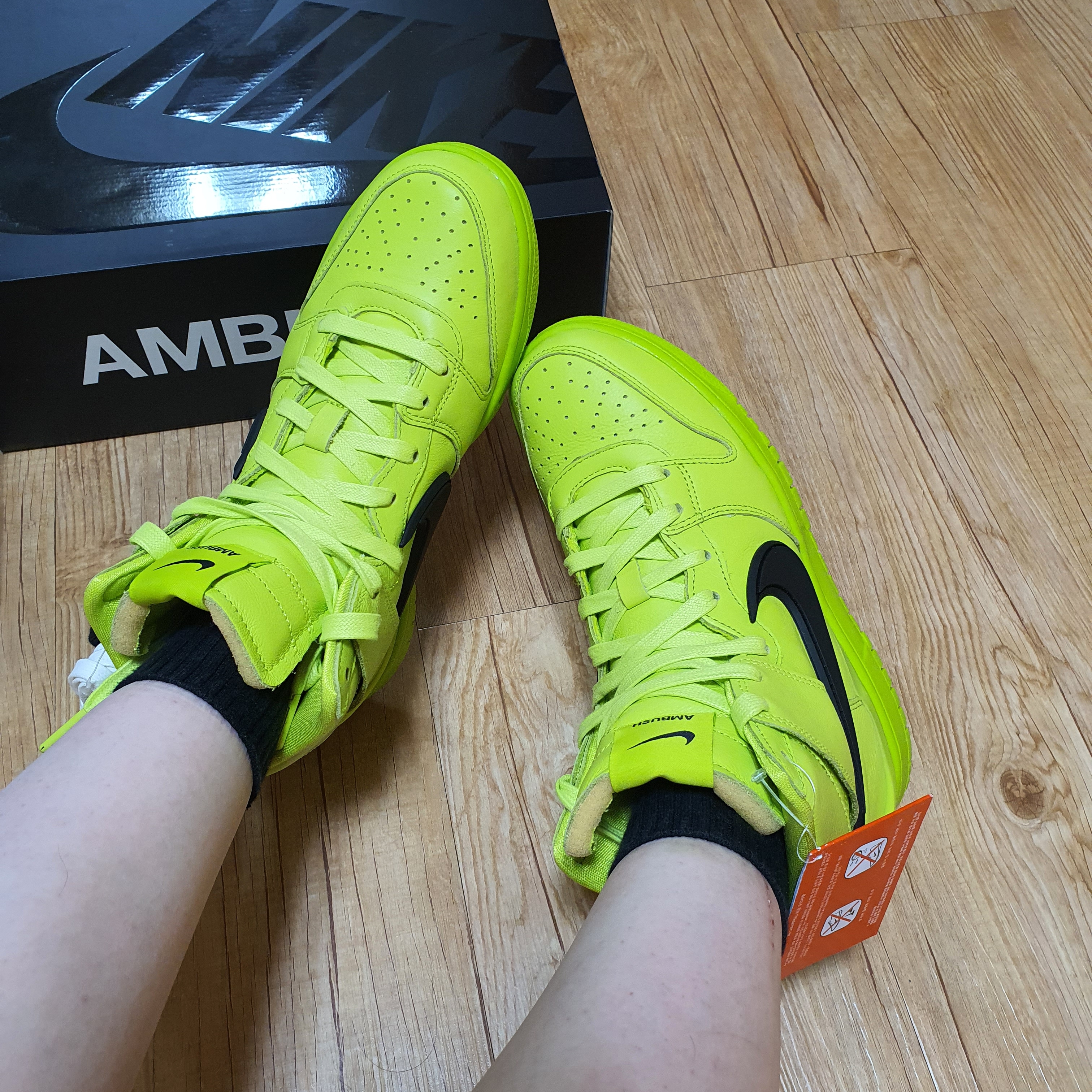 Nike x Ambush Dunk High Flash Lime 착용 스타일 - 1