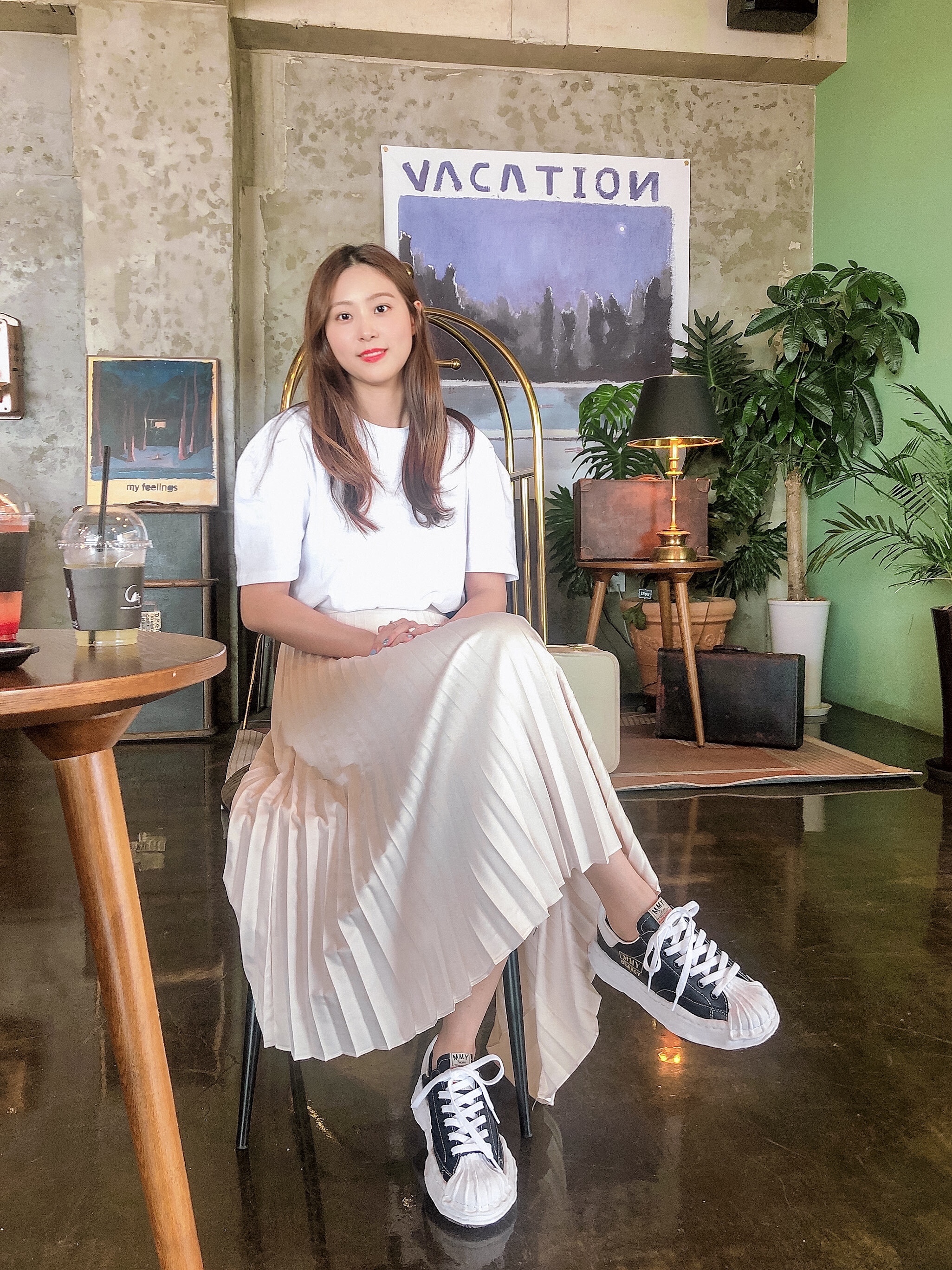 Maison Mihara Yasuhiro Blakey OG Sole Leather Low-top Sneakers Black 착용 스타일