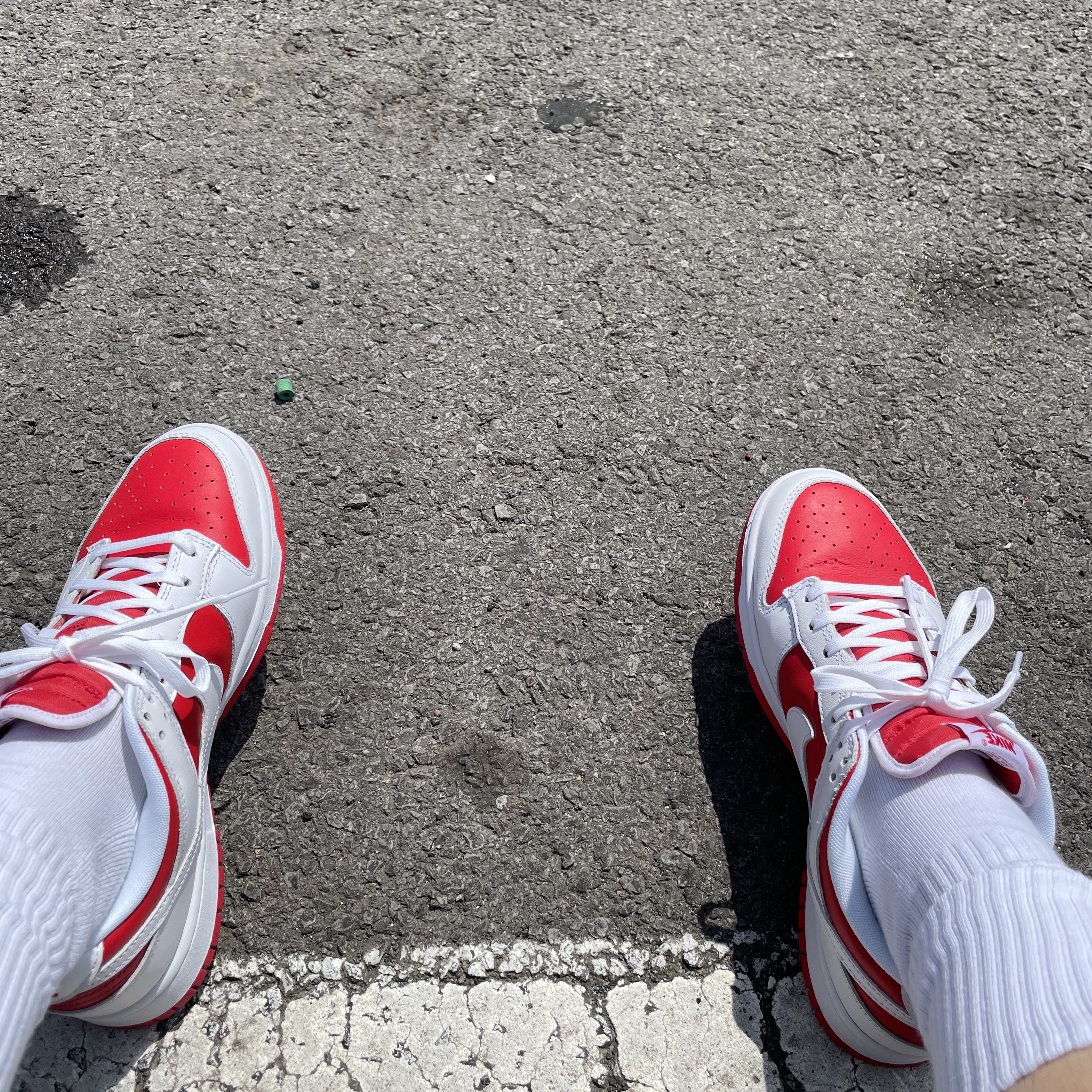 Nike Dunk Low Retro Championship Red 착용 스타일