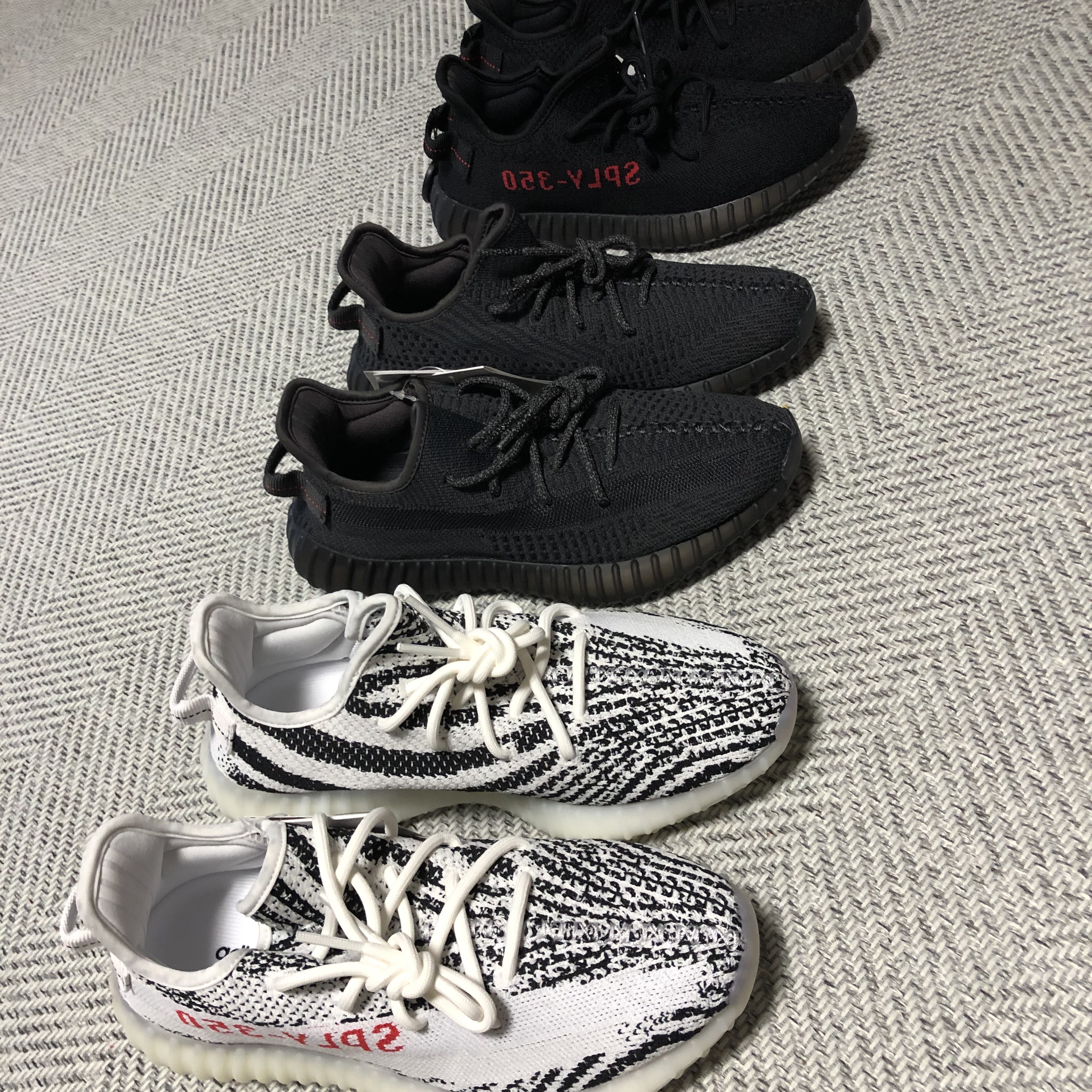 Adidas Yeezy Boost 350 V2 Black Red 2020, Adidas Yeezy Boost 350 V2 Zebra 2017/2019/2020 착용 스타일 - 4