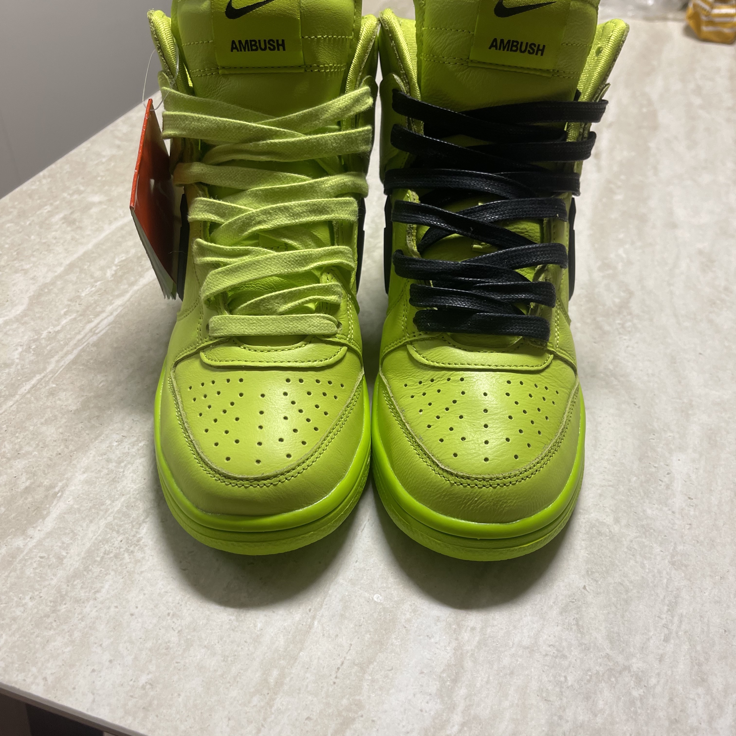 Nike x Ambush Dunk High Flash Lime 착용 스타일 - 4