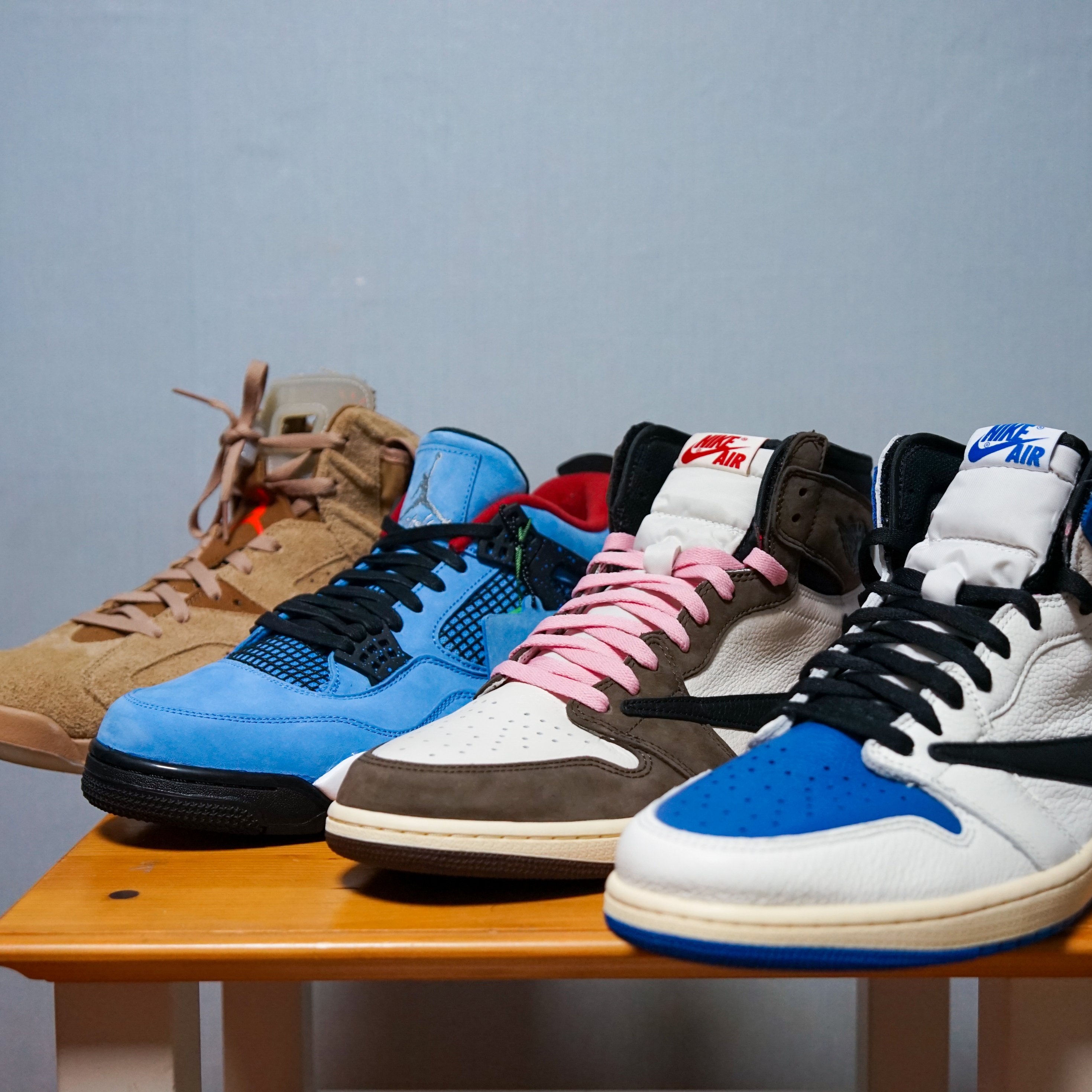 Jordan 1 x Travis Scott x Fragment Retro High OG SP Military Blue, Jordan 1 x Travis Scott Retro High OG SP Mocha 착용 스타일 - 5
