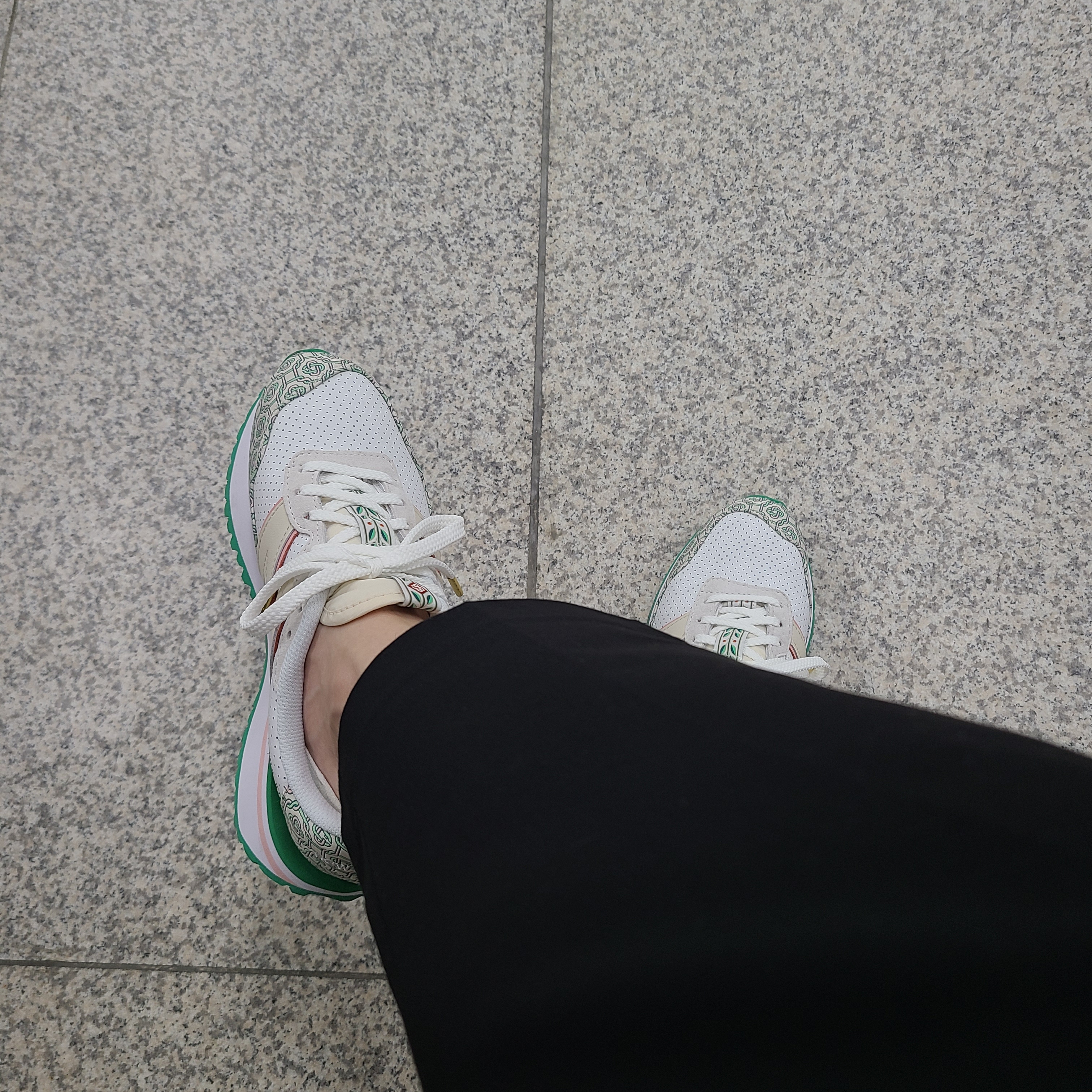 New Balance x Casablanca 237 Idealist Monogram White Green 착용 스타일 - 1