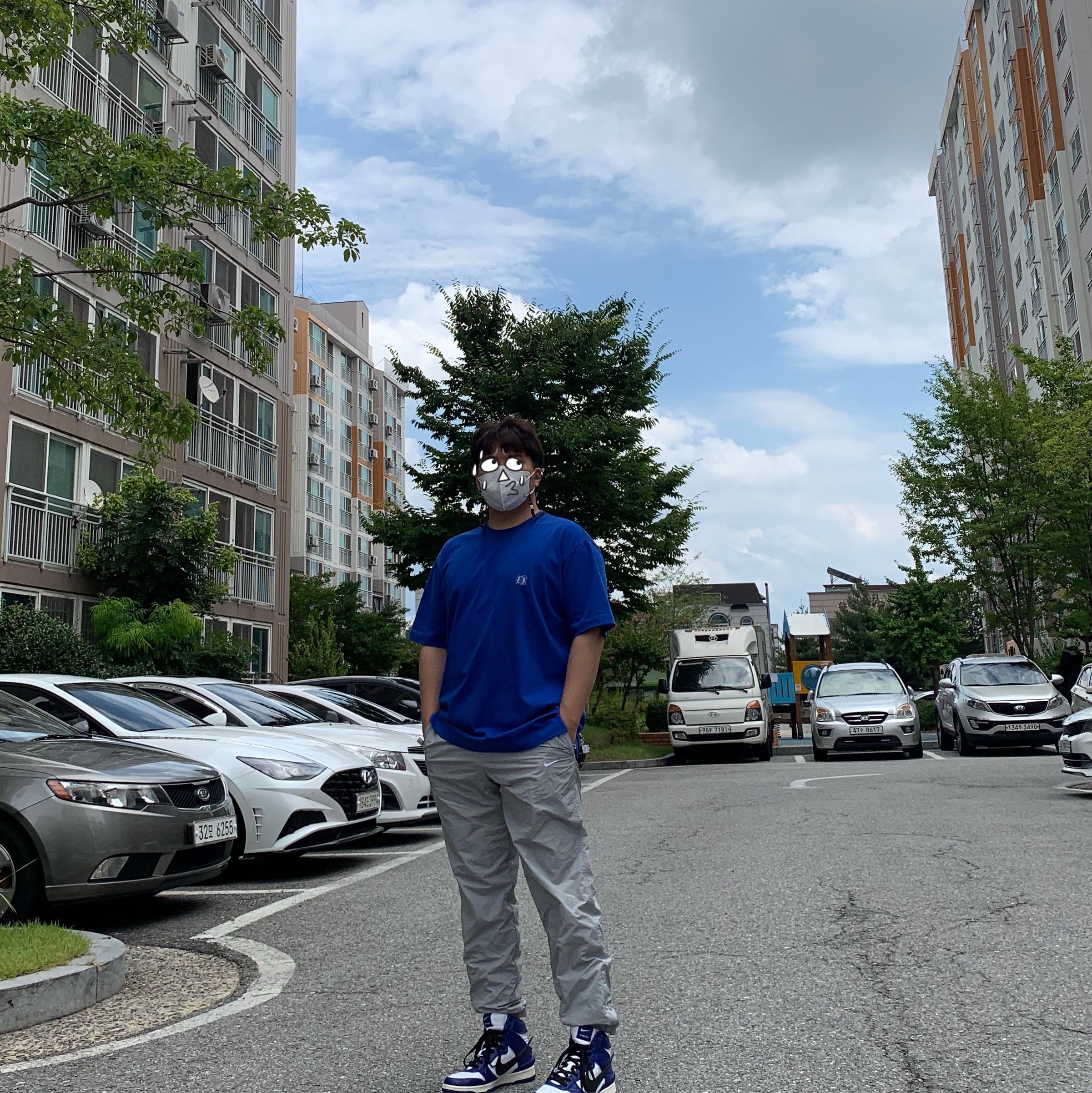 Nike x Ambush Dunk High Deep Royal Blue, Nike M NRG Track Pants Light Smoke Grey 착용 스타일 - 1