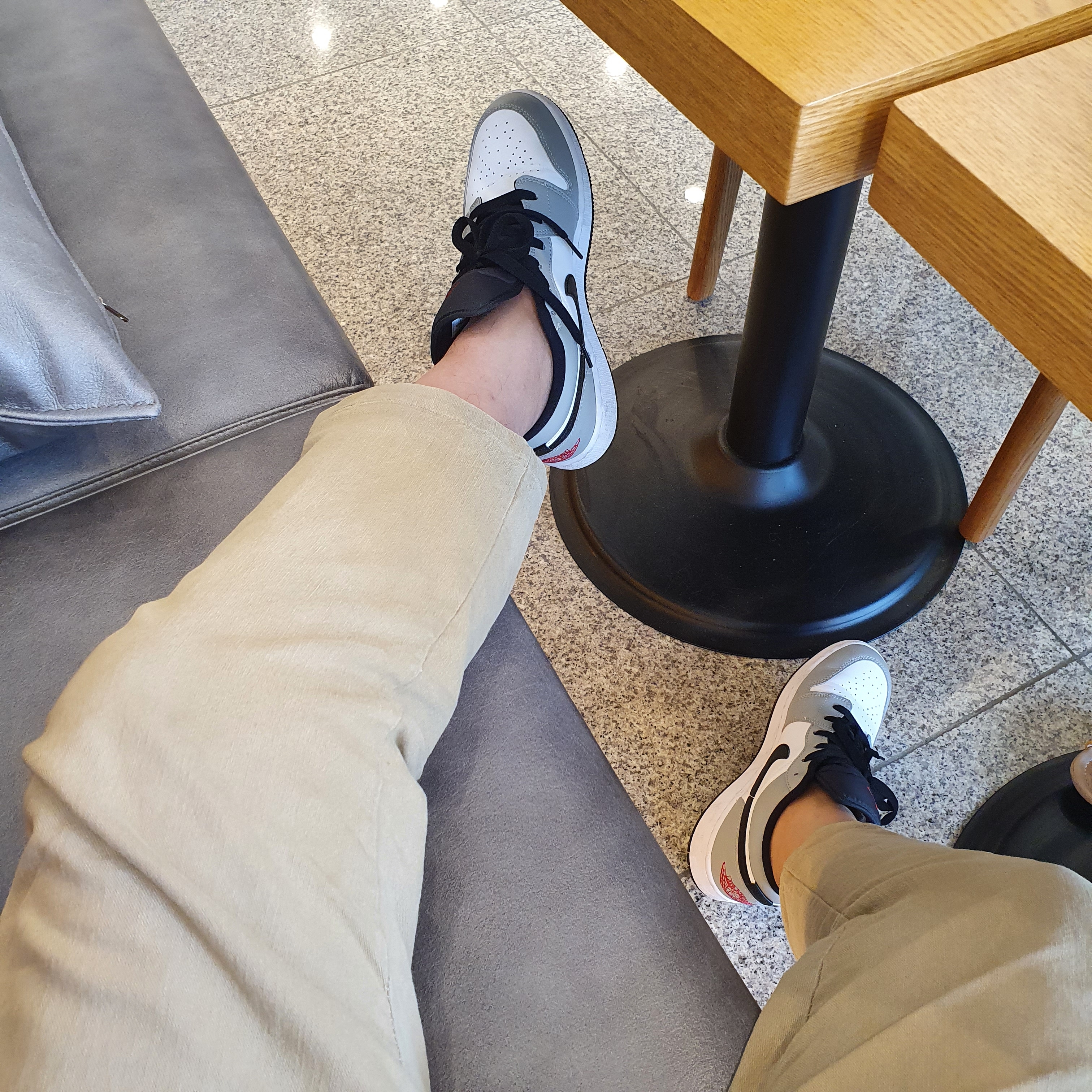 (GS) Jordan 1 Low Light Smoke Grey 착용 스타일 - 3