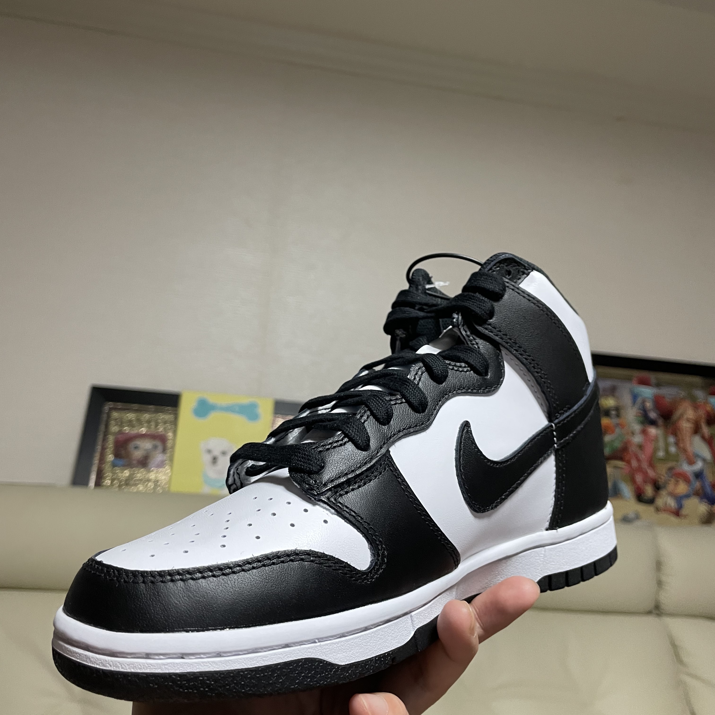 Nike Dunk High Retro Black and White 착용 스타일 - 3