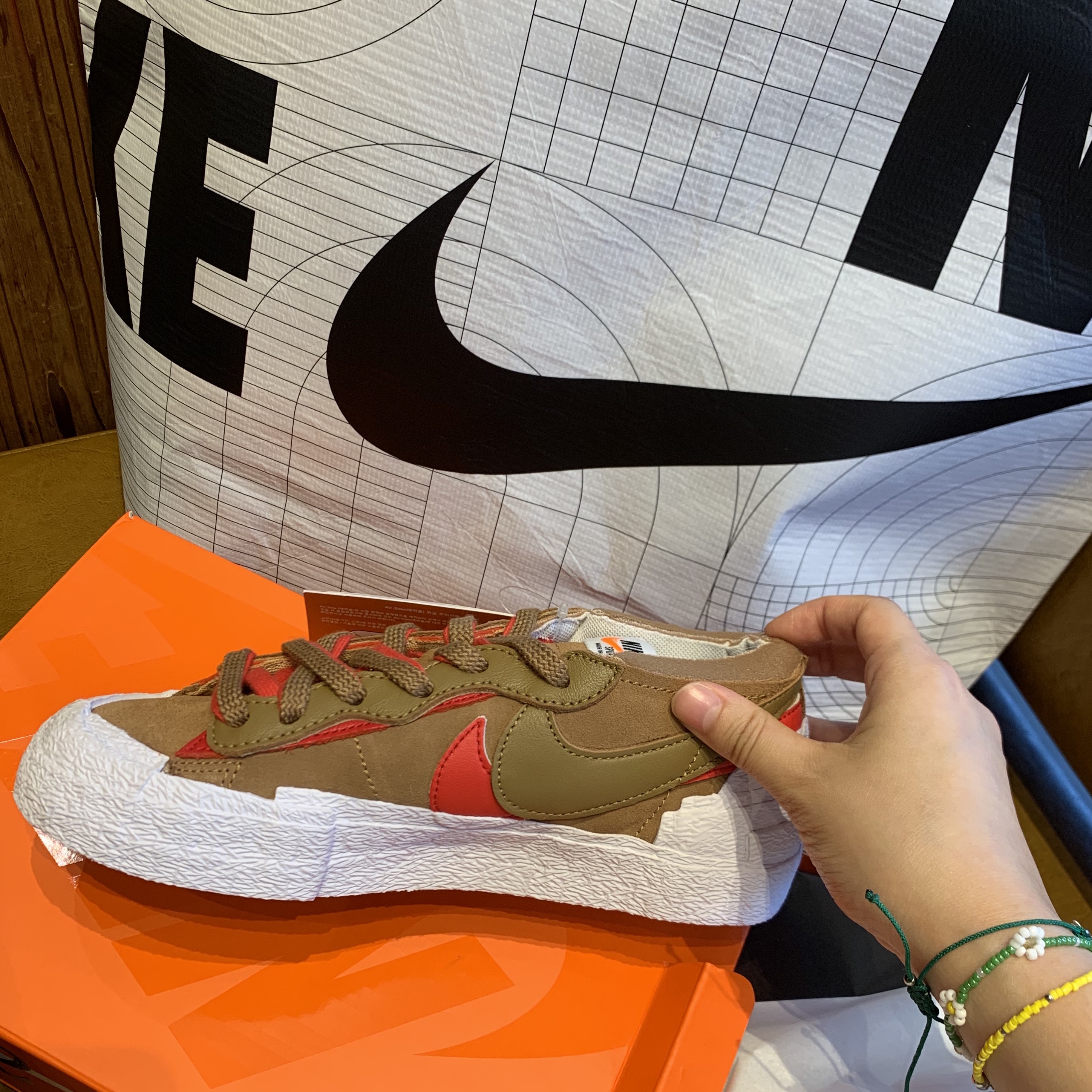 Nike x Sacai Blazer Low British Tan 착용 스타일