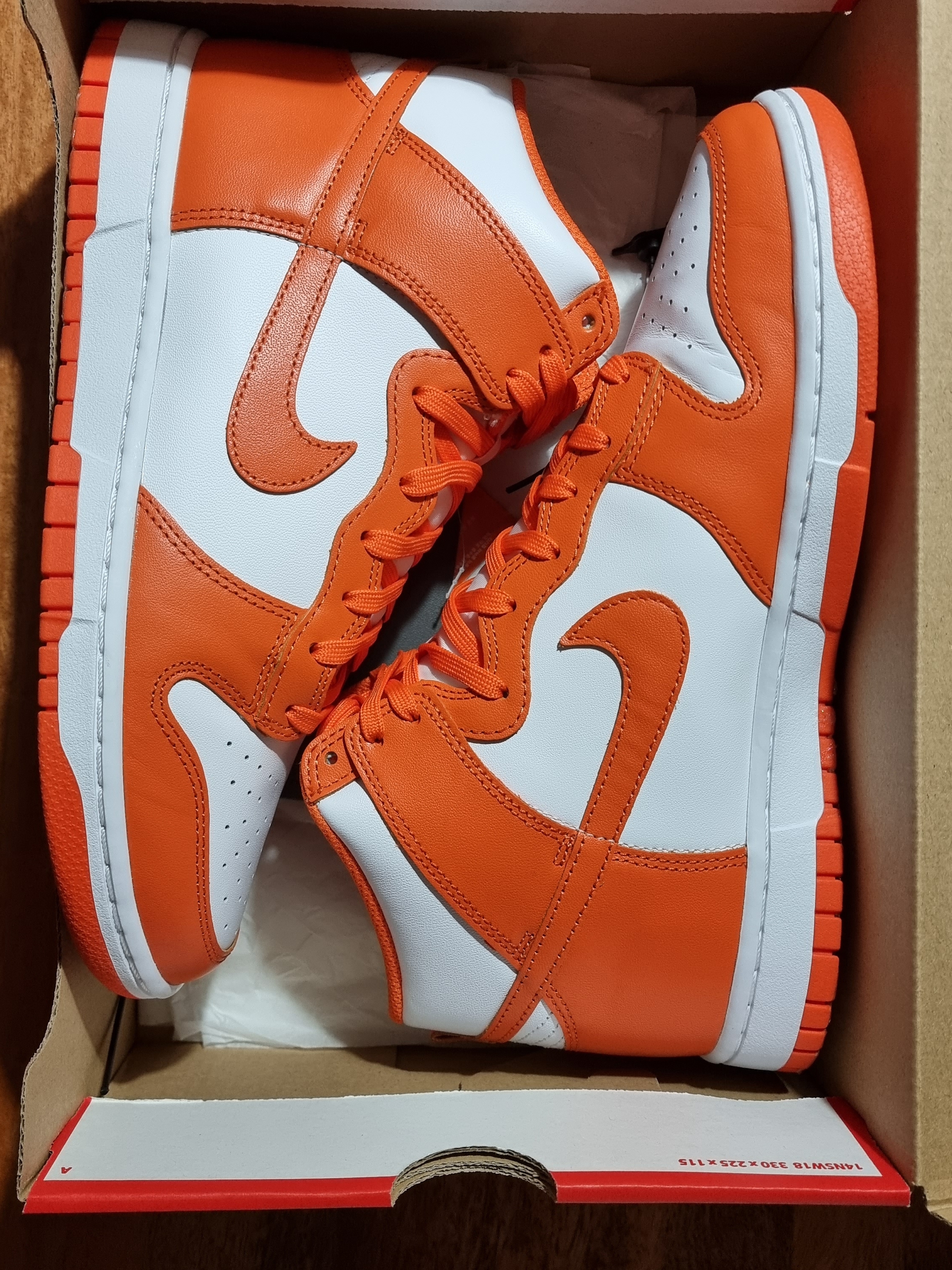 Nike Dunk High Retro Orange Blaze 착용 스타일