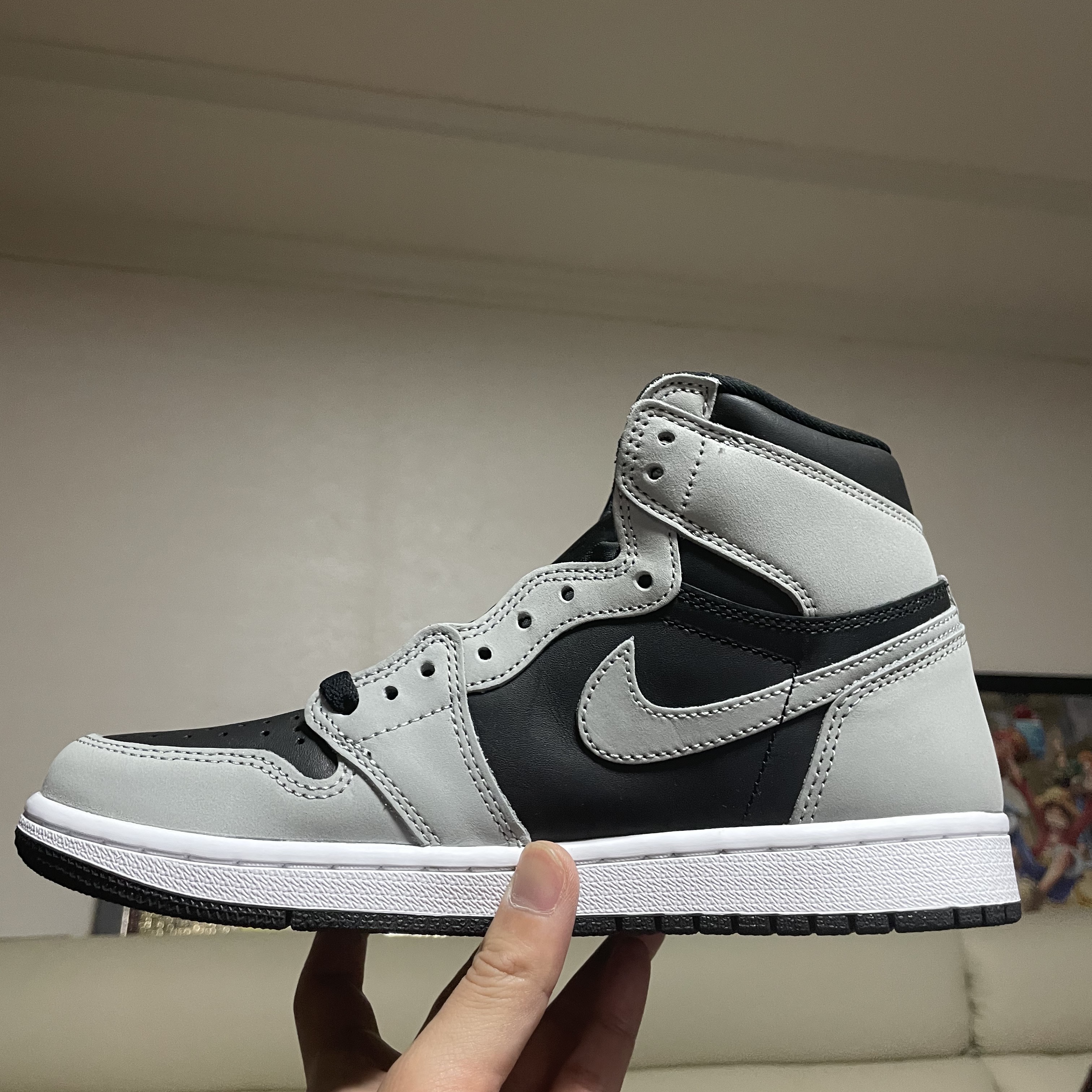 Jordan 1 Retro High OG Shadow 2.0 착용 스타일 - 2