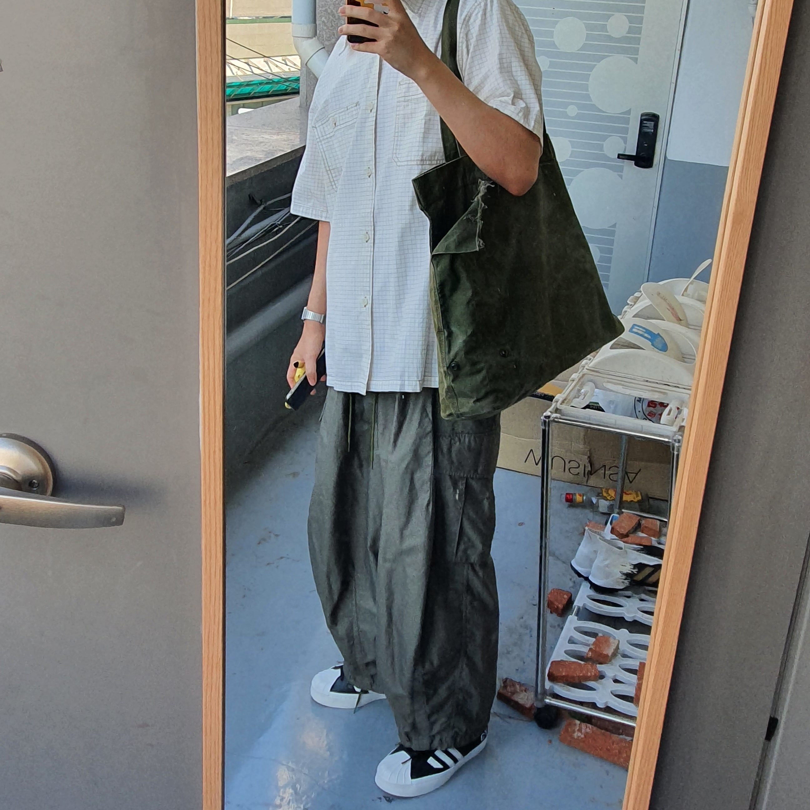 Y-3 Yohji Star Black White 착용 스타일