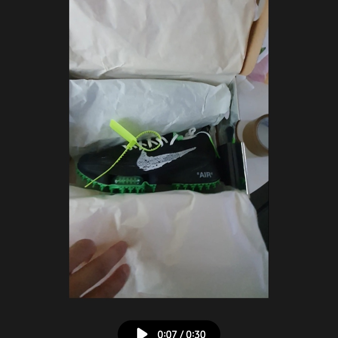 Nike x Off-White Air Zoom Tempo Next% Black 착용 스타일 - 1