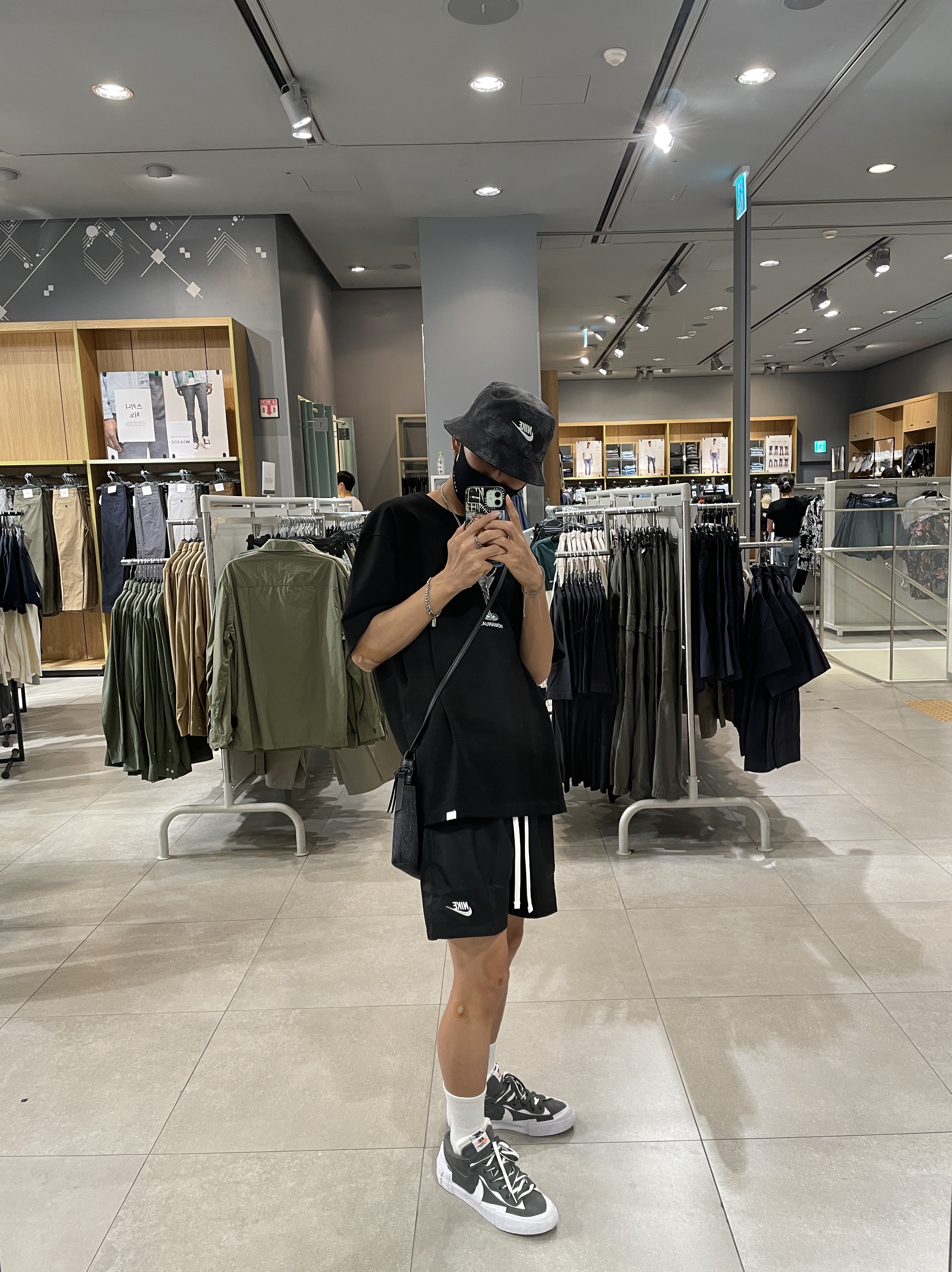 Nike x Sacai Blazer Low Iron Grey 착용 스타일