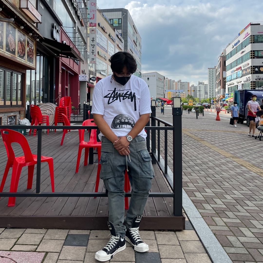 Stussy x Rick Owens 40 WT T-Shirt, Converse x Drkshdw Turbodrk Chuck 70 Hi Black 착용 스타일 - 2