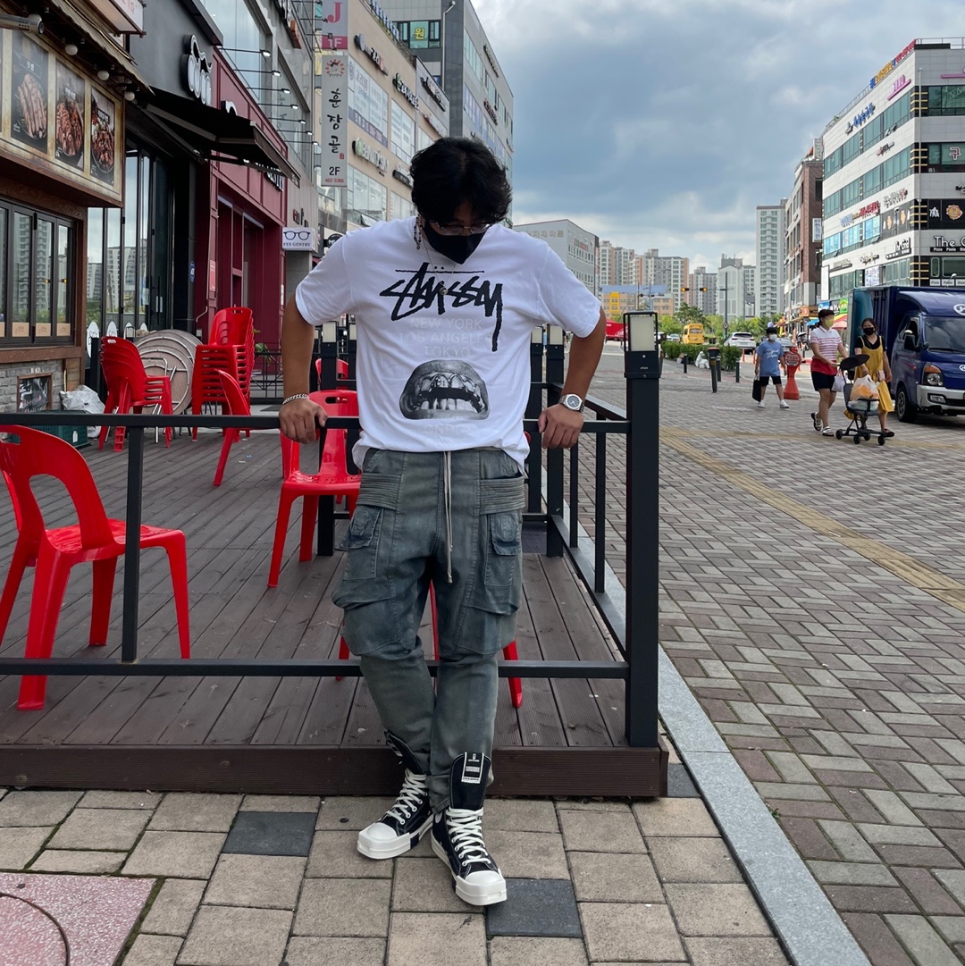 Stussy x Rick Owens 40 WT T-Shirt, Converse x Drkshdw Turbodrk Chuck 70 Hi Black 착용 스타일 - 1