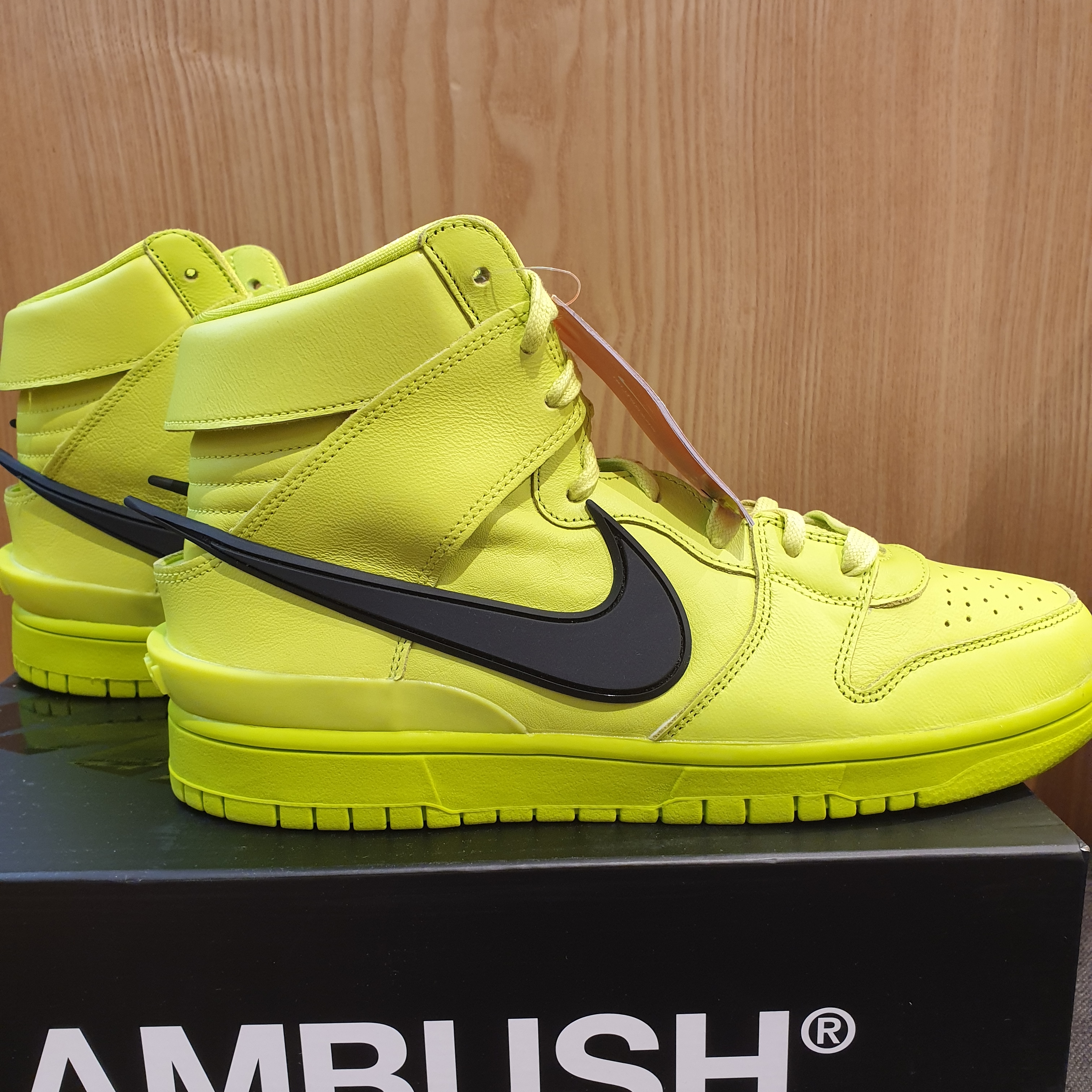 Nike x Ambush Dunk High Flash Lime 착용 스타일 - 1