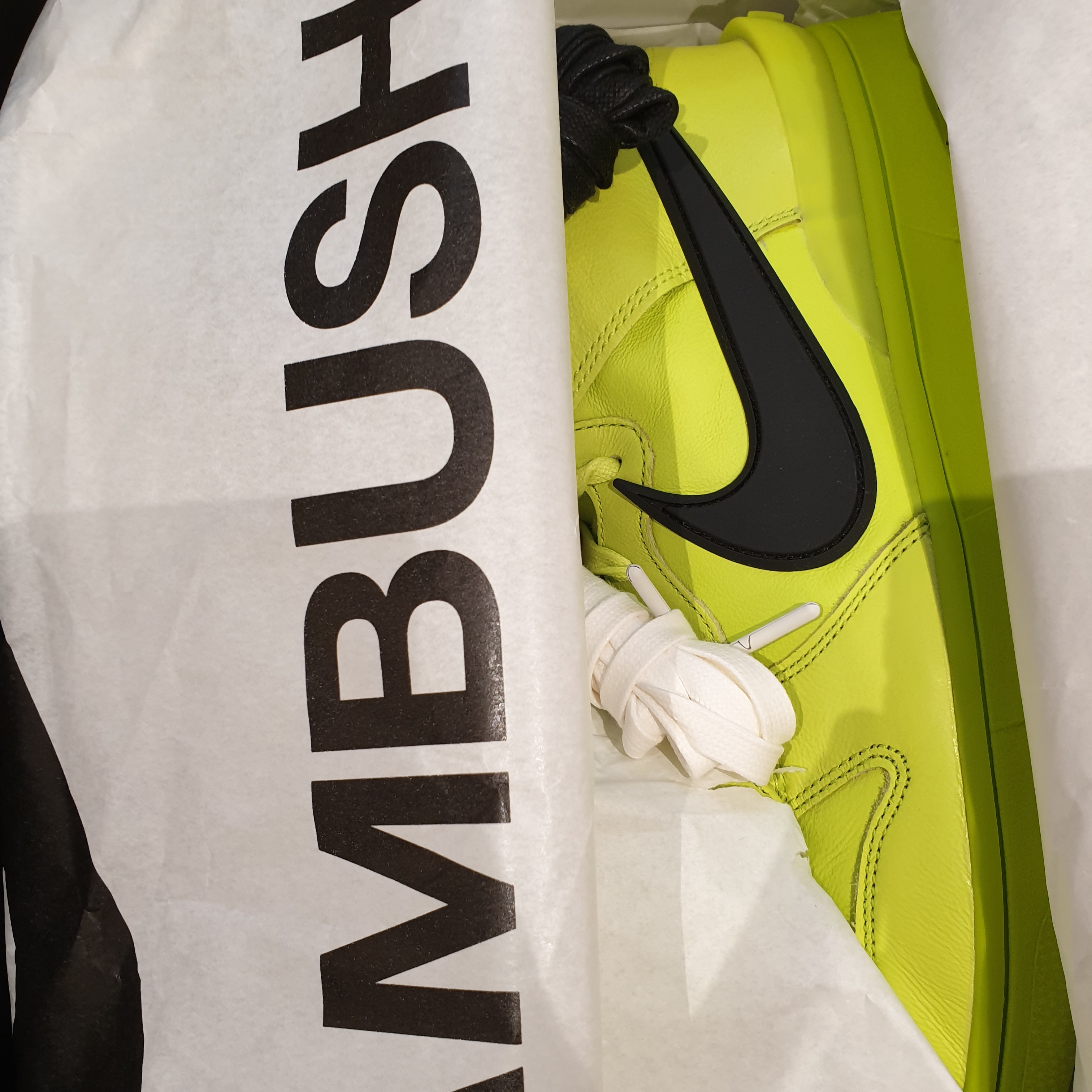 Nike x Ambush Dunk High Flash Lime 착용 스타일 - 2