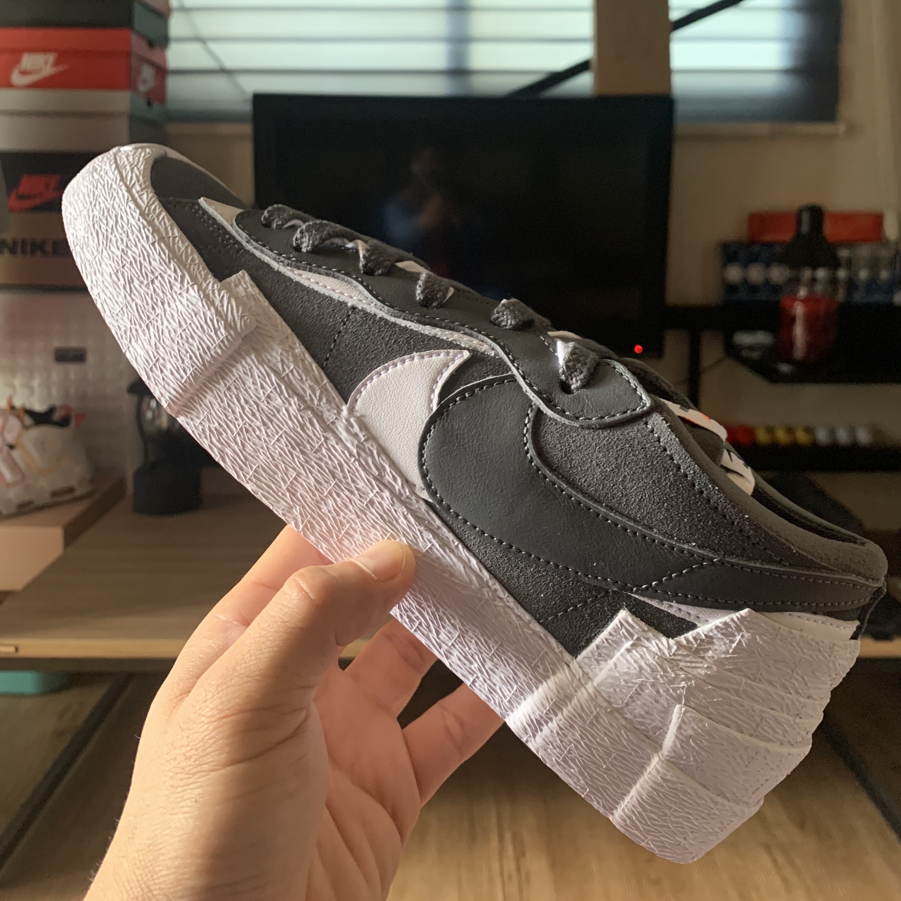 Nike x Sacai Blazer Low Iron Grey 착용 스타일 - 4