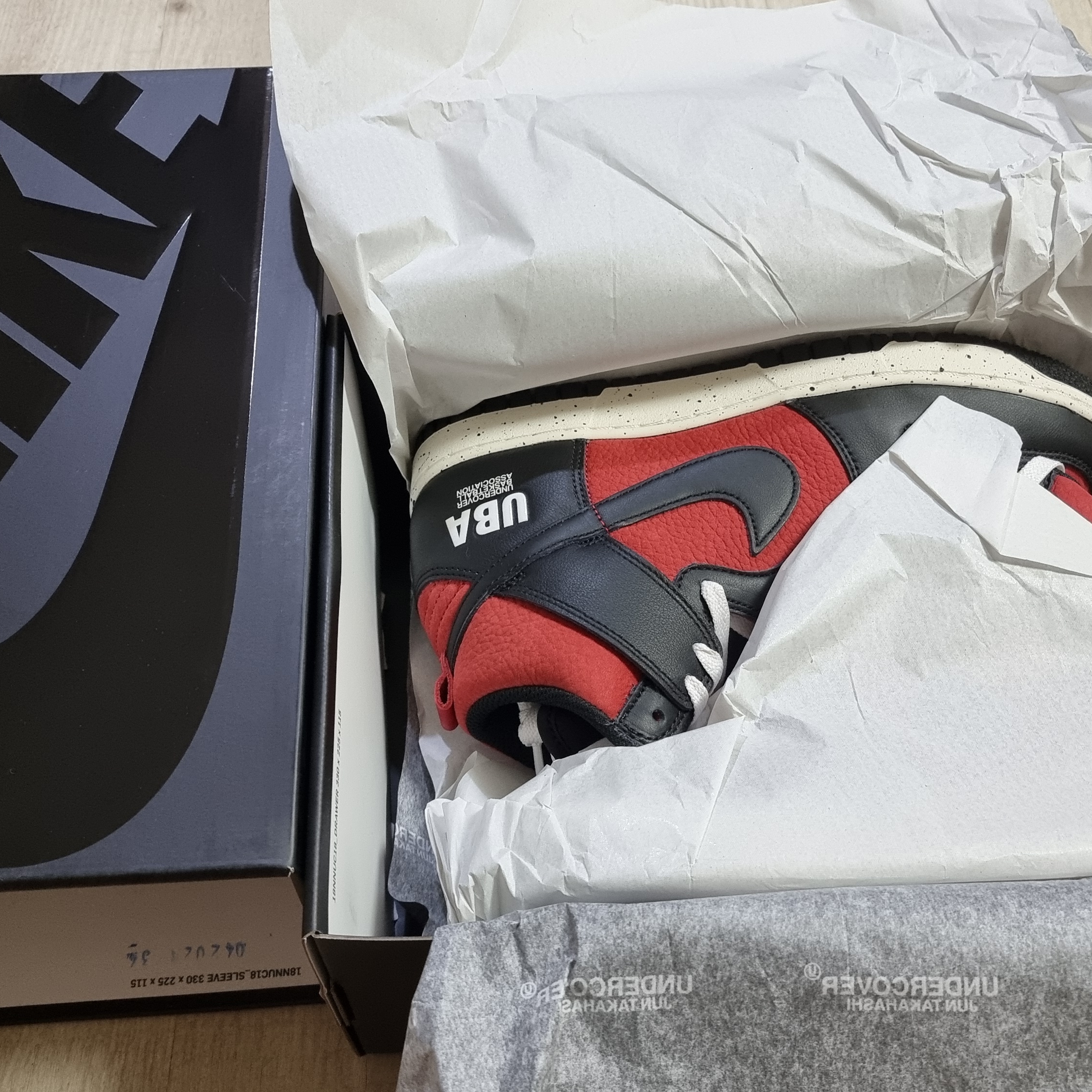 Nike x Undercover Dunk High 1985 Gym Red 착용 스타일 - 2