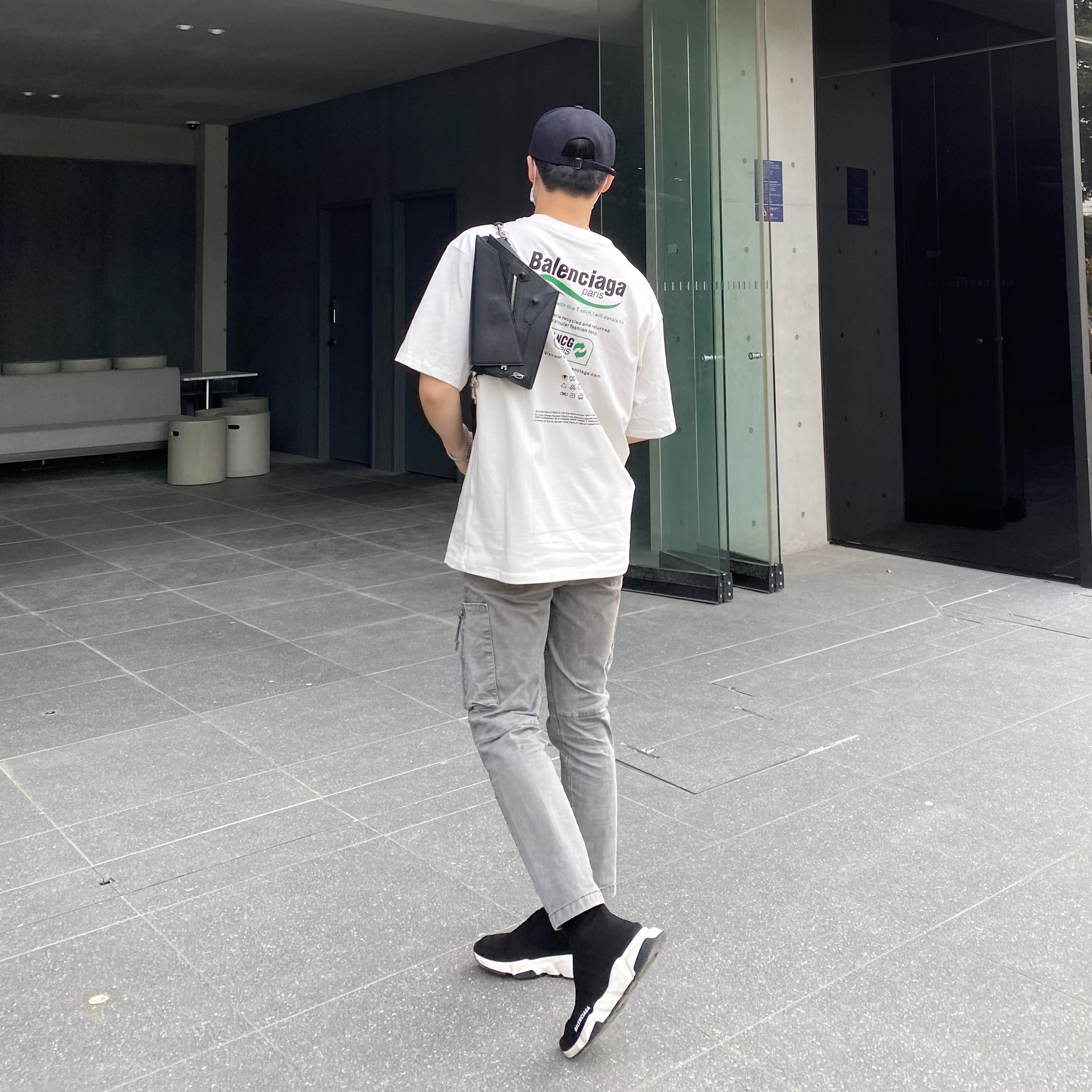 Balenciaga Speed Trainer Black White 2021/2022 착용 스타일 - 2