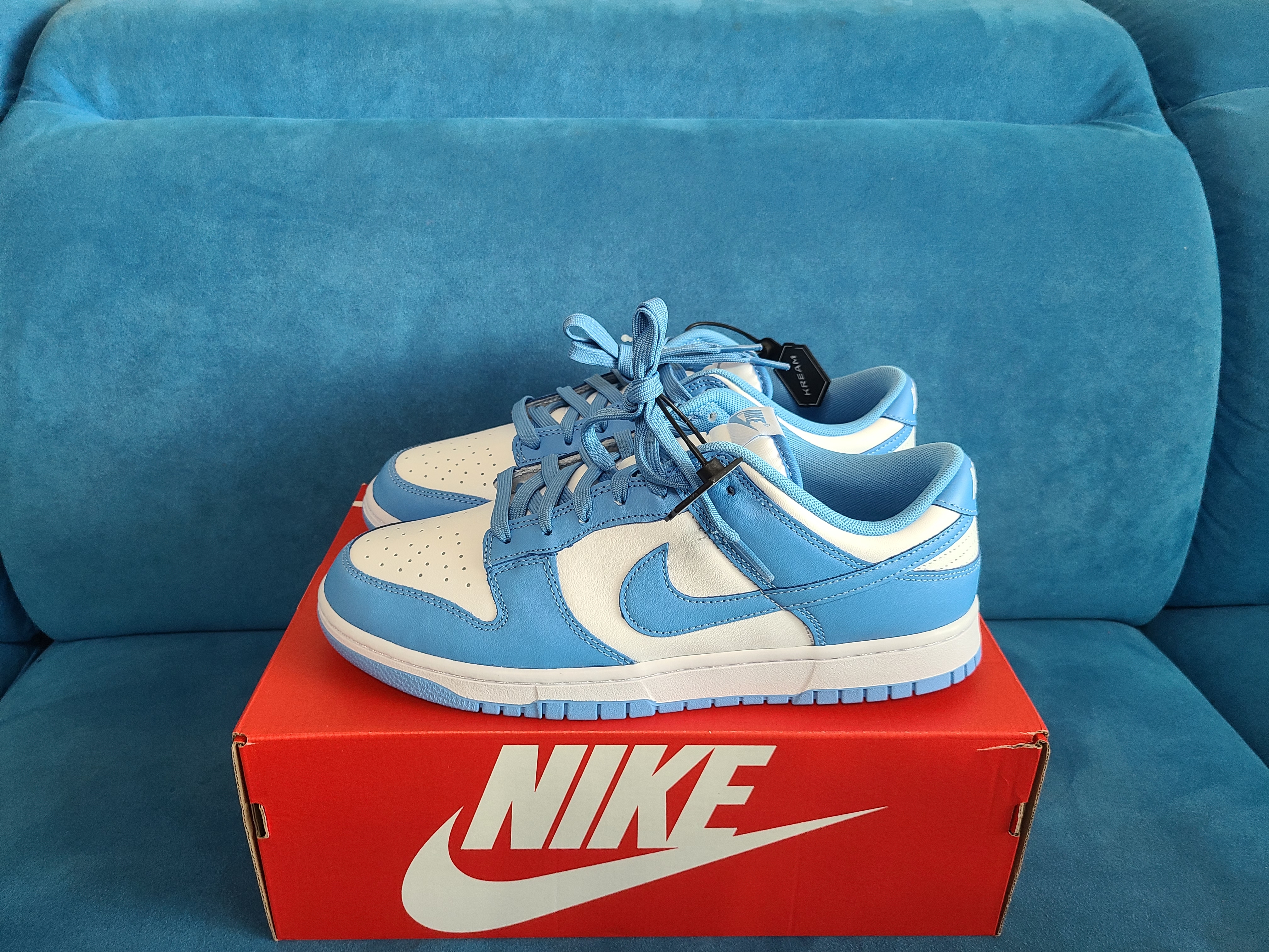 Nike Dunk Low Retro University Blue 착용 스타일 - 1