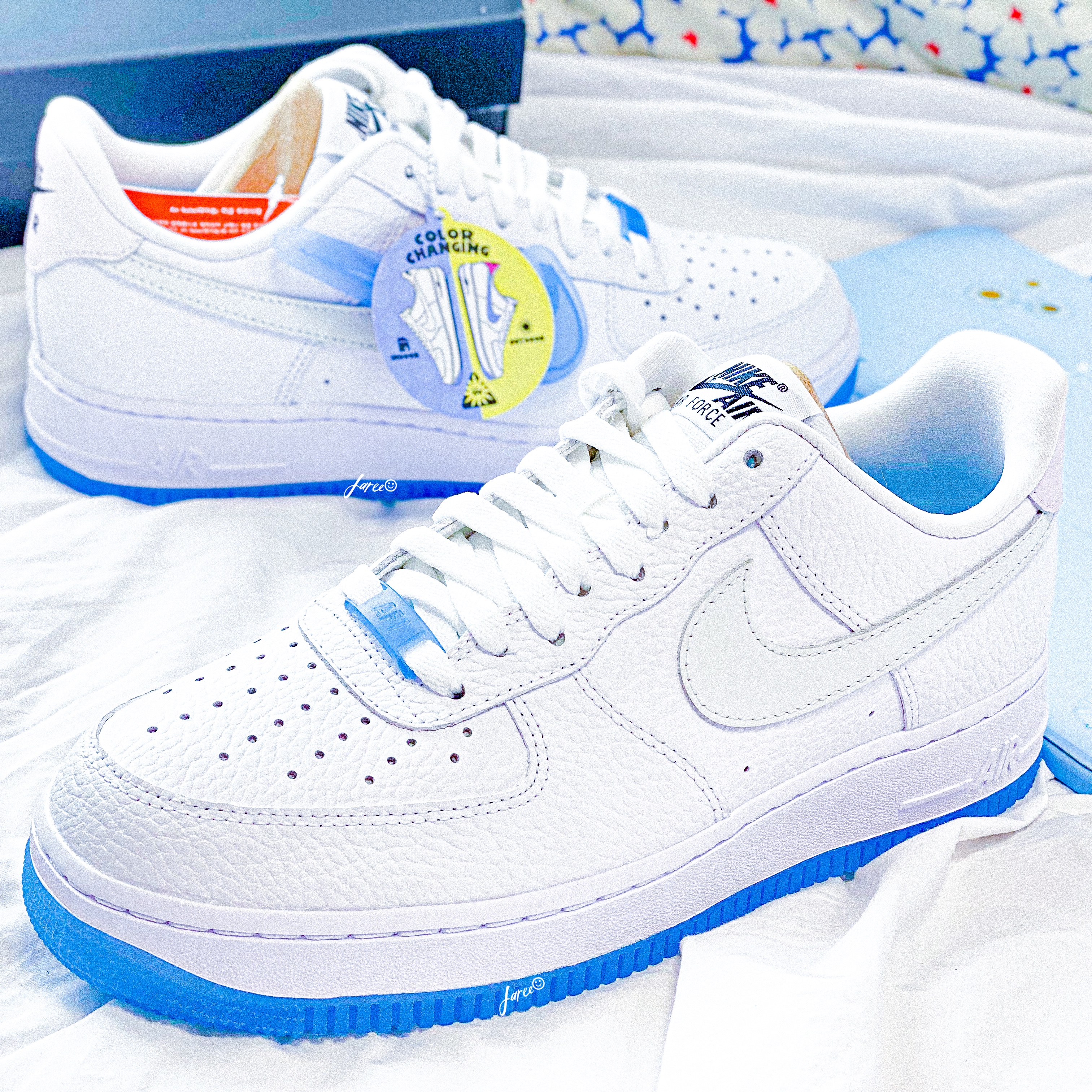 (W) Nike Air Force 1 '07 LX White University Blue 착용 스타일 - 2