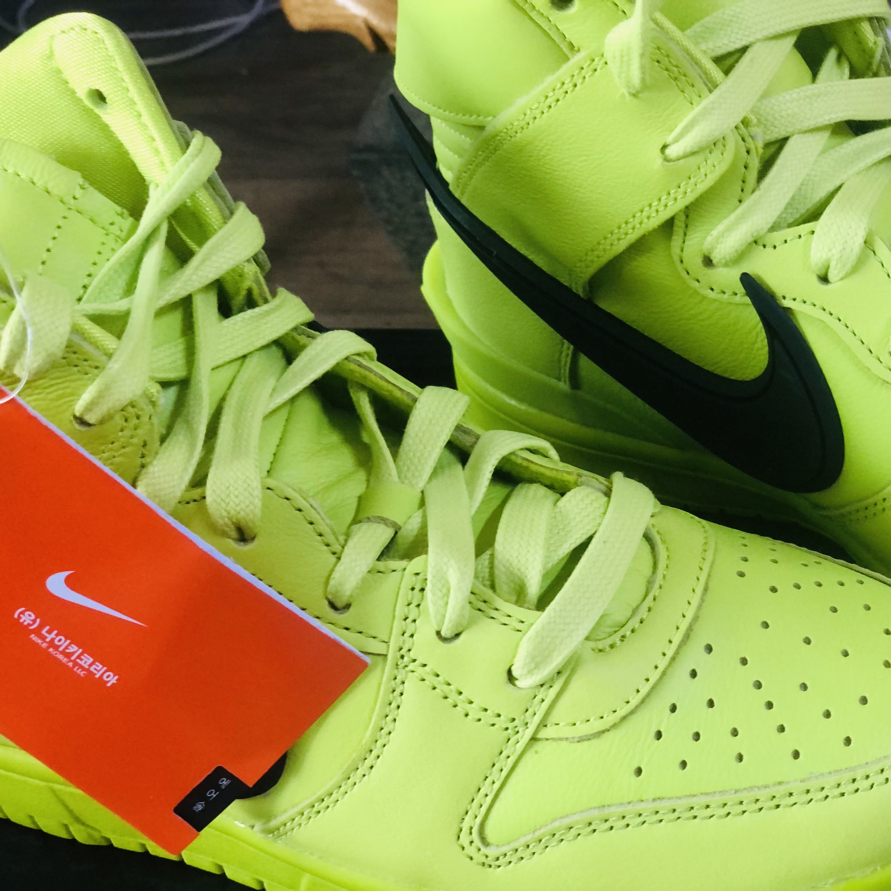 Nike x Ambush Dunk High Flash Lime 착용 스타일