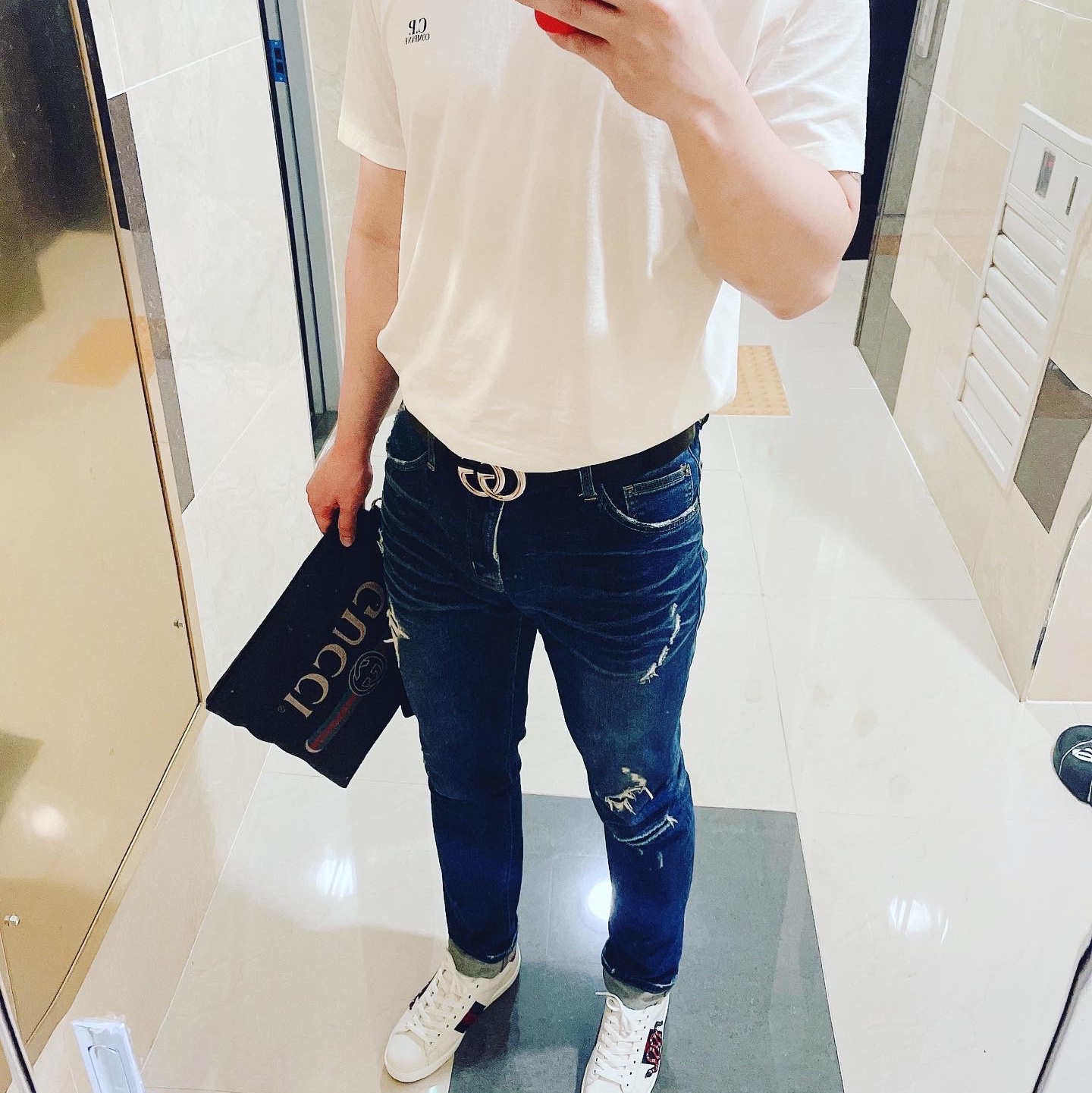 인스타 j.y.h92님의 스타일
