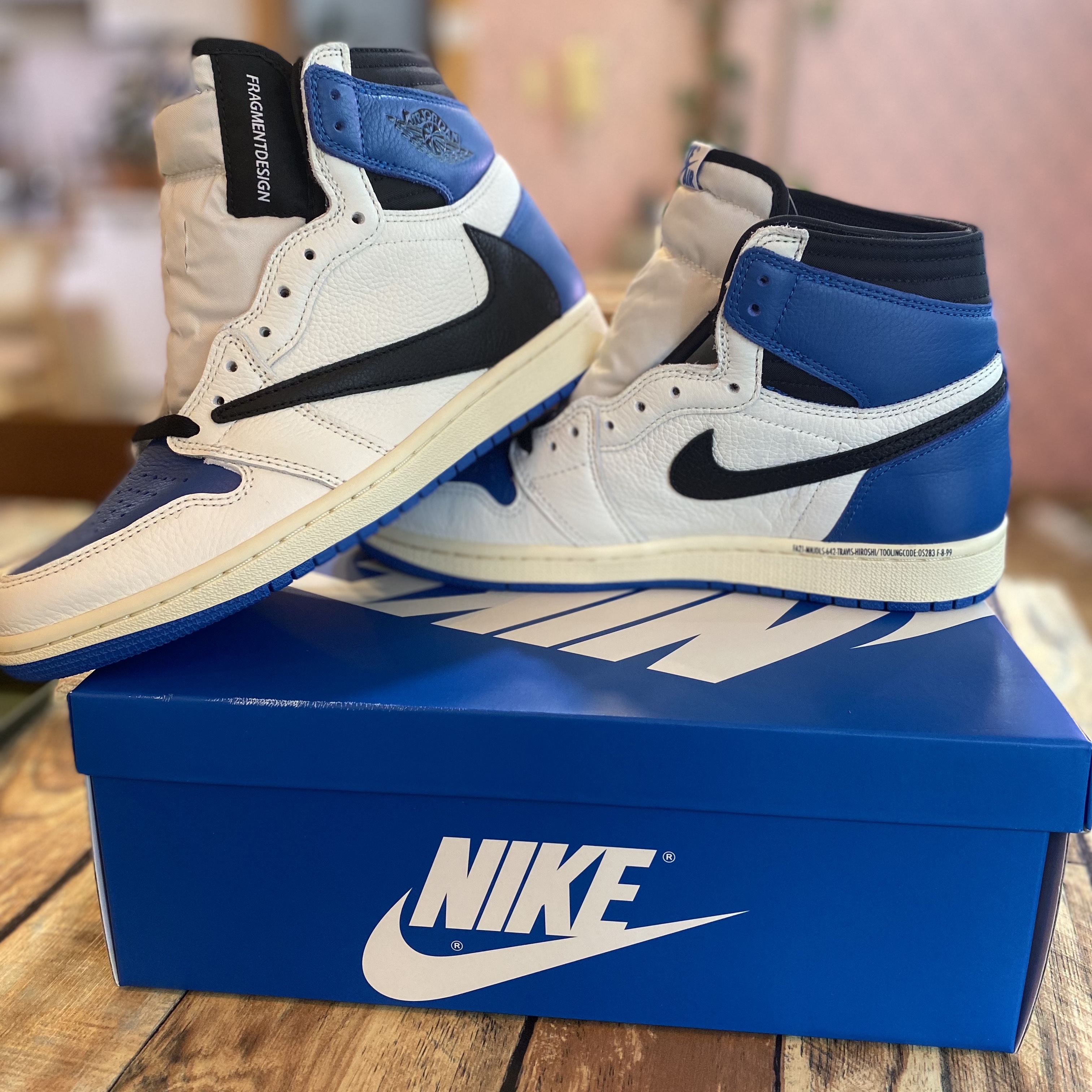 Jordan 1 x Travis Scott x Fragment Retro High OG SP Military Blue 착용 스타일 - 2