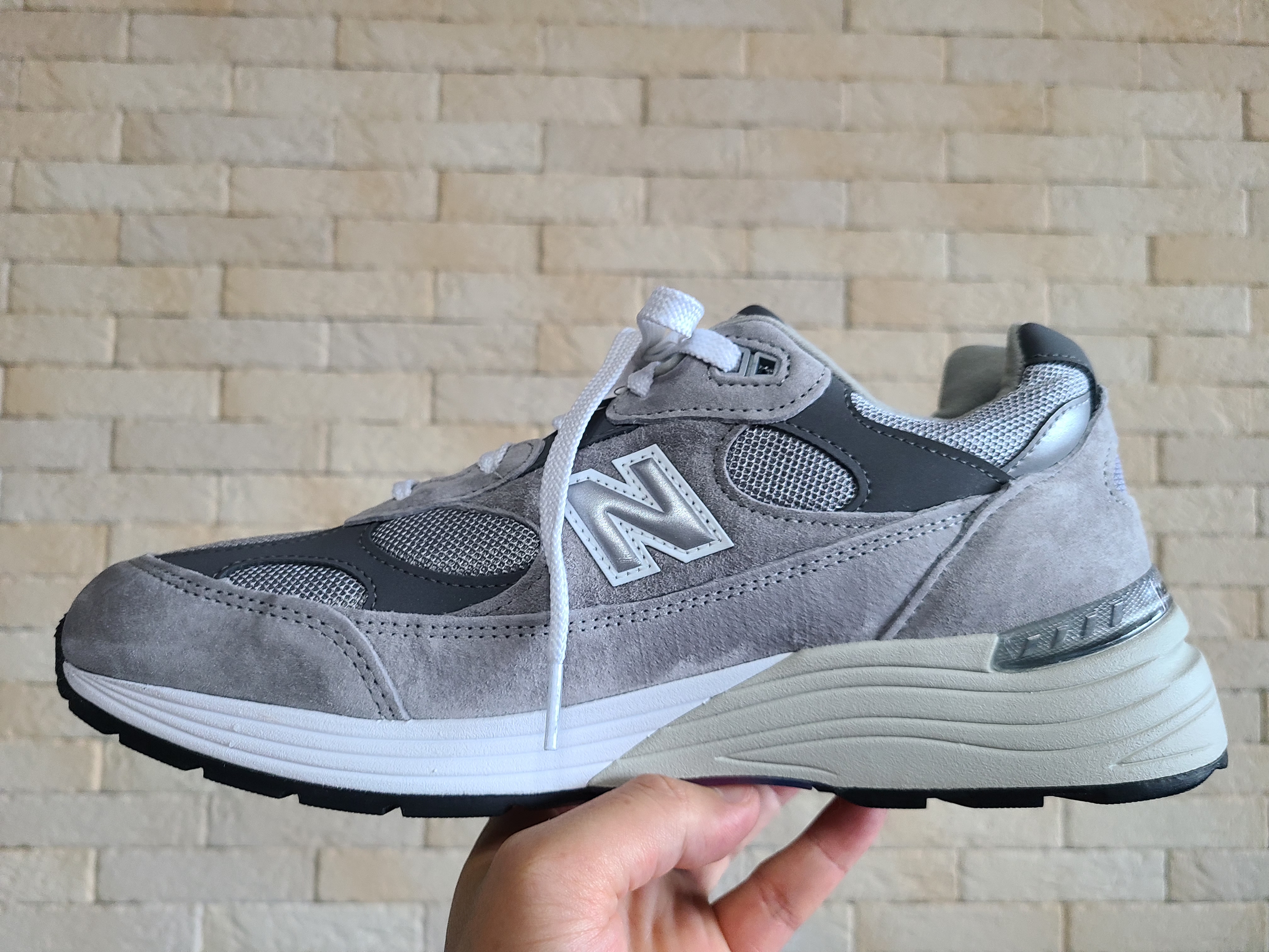 New Balance 992 Made in USA Grey - D Standard 착용 스타일 - 3