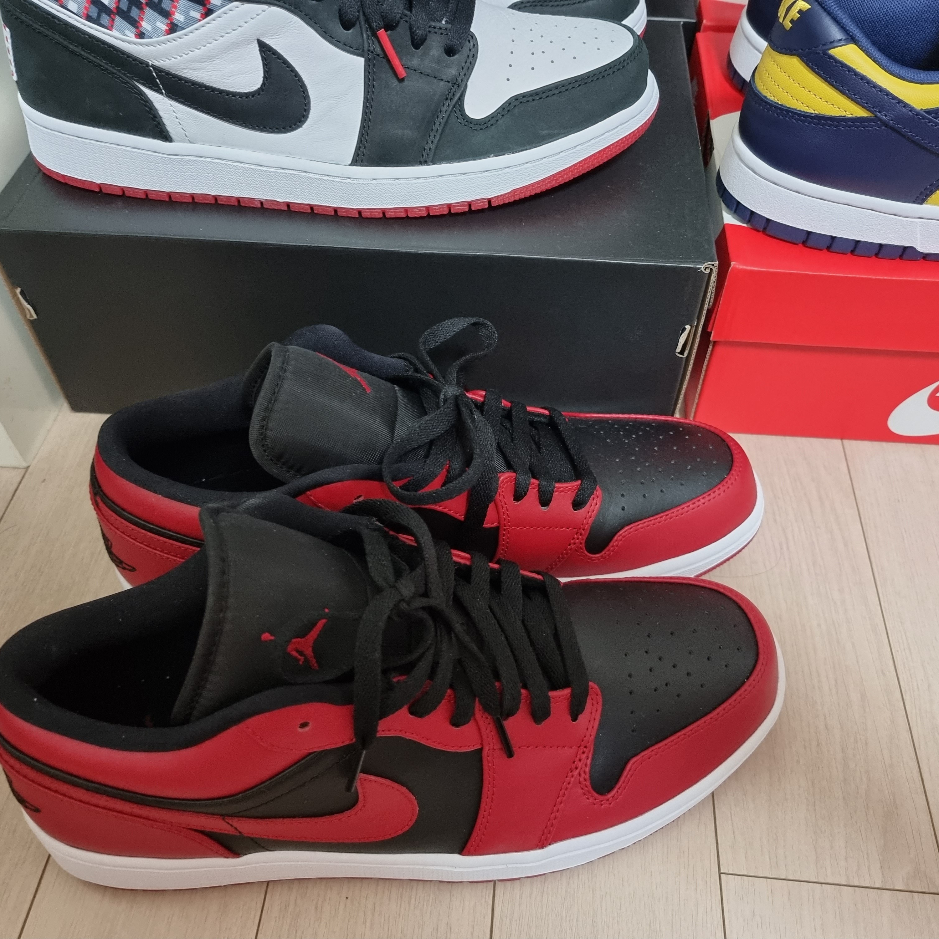 Jordan 1 Low Varsity Red, Jordan 1 Low Quai 54 2021 착용 스타일 - 1