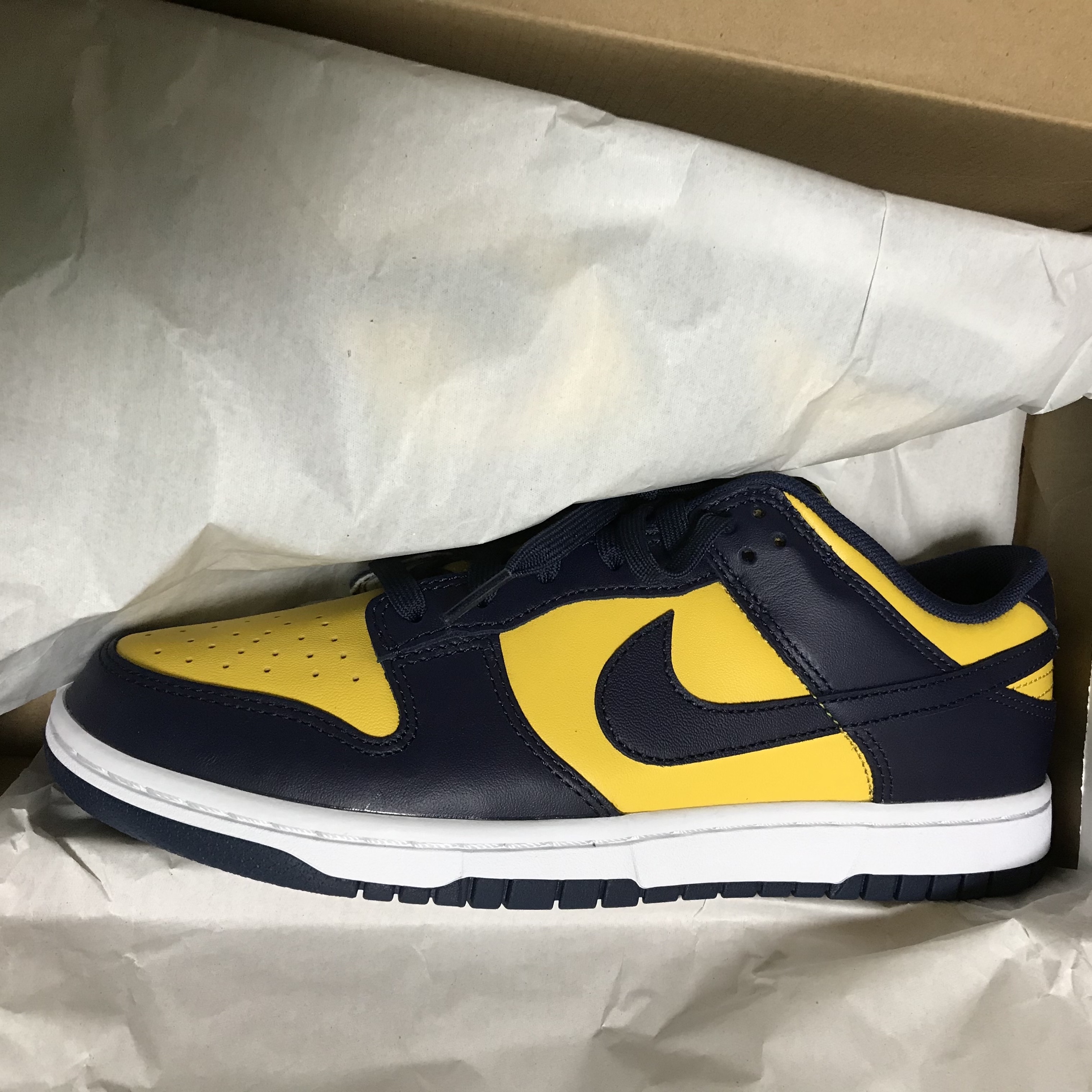 Nike Dunk Low Retro Varsity Maize 착용 스타일 - 1