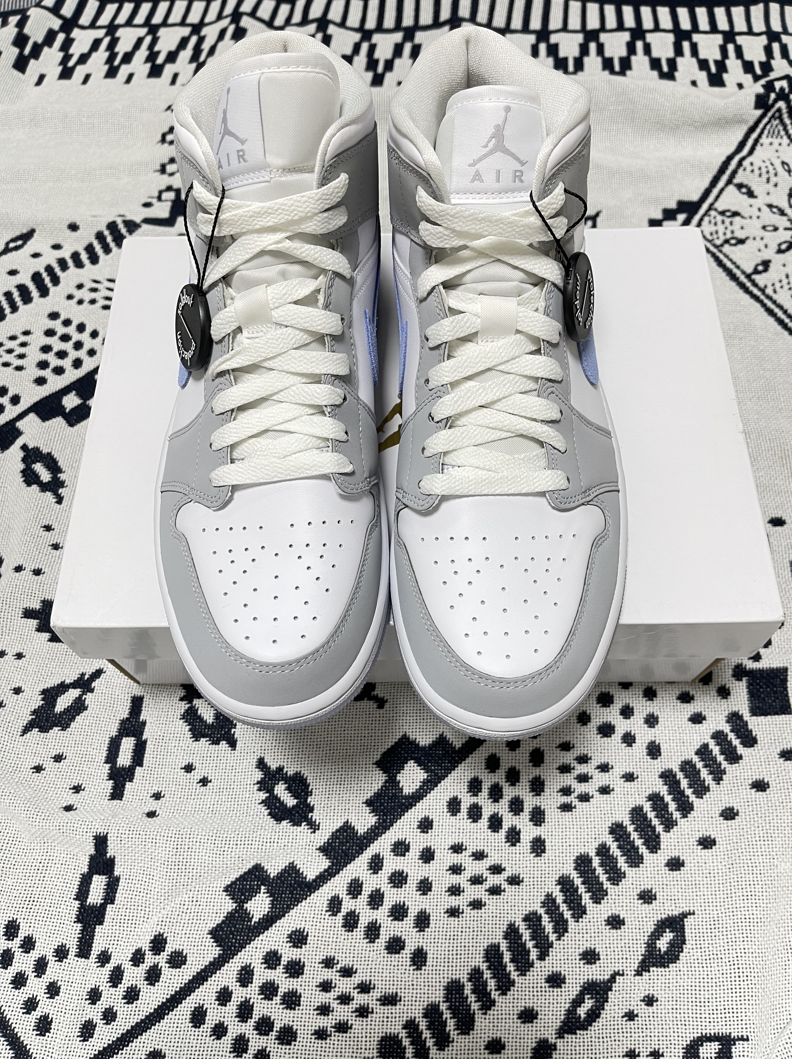 (W) Jordan 1 Mid Wolf Grey, (W) Jordan 1 Low White Wolf Grey 착용 스타일 - 2
