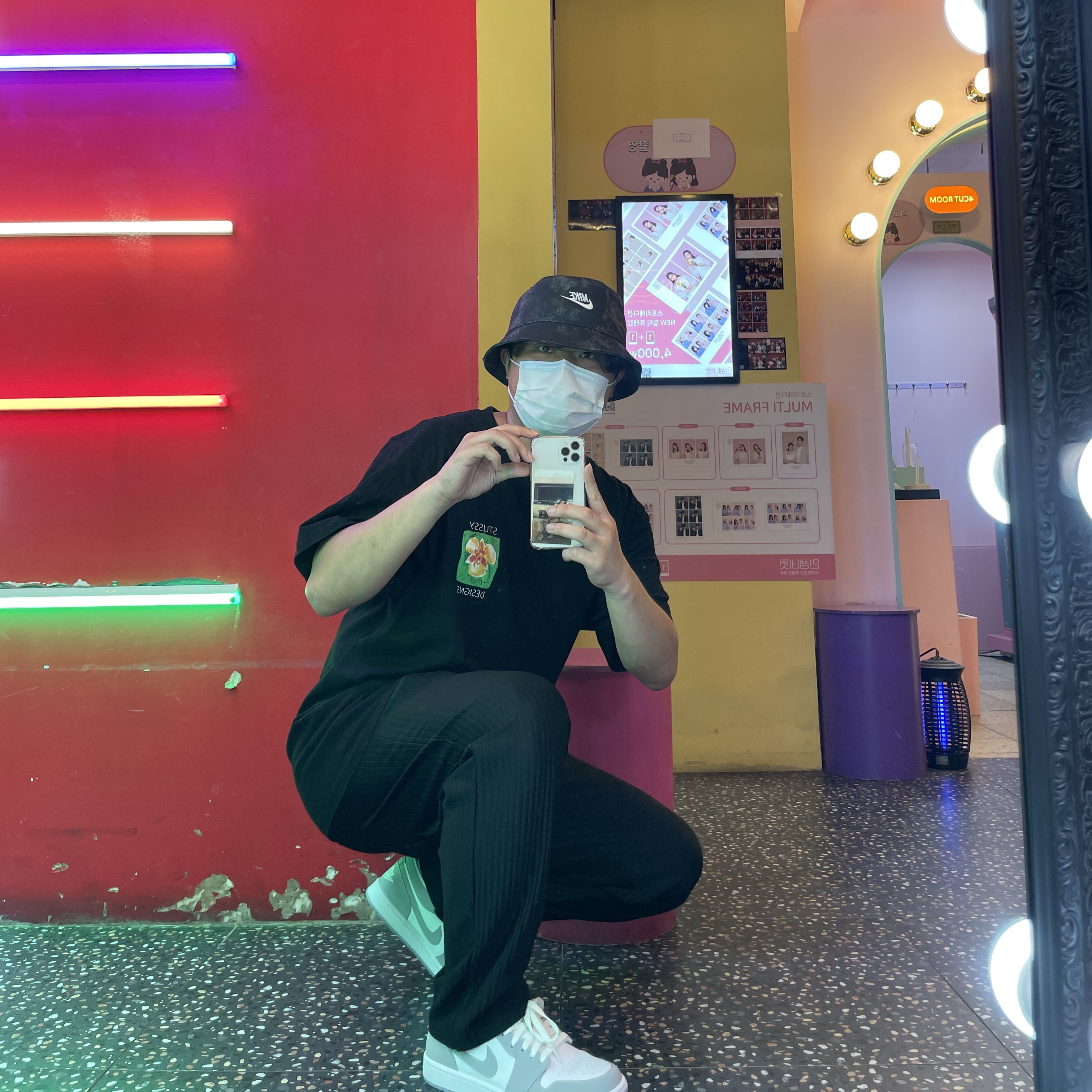 (W) Jordan 1 Low White Wolf Grey, Nike Futura Washed Bucket Hat Black 착용 스타일
