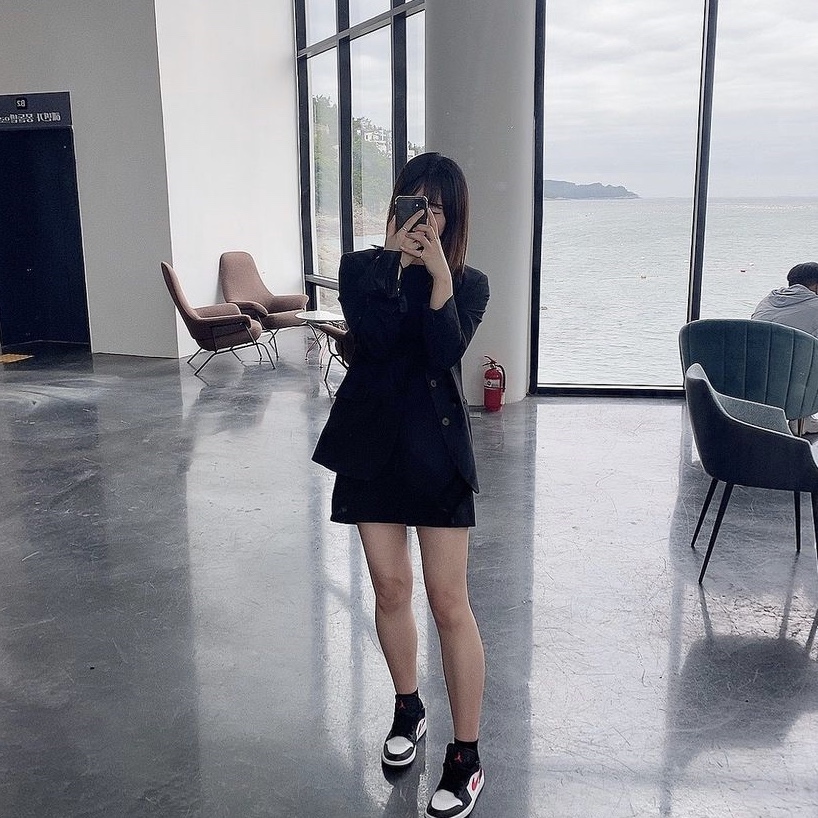(W) Jordan 1 Low Black Siren Red 착용 스타일