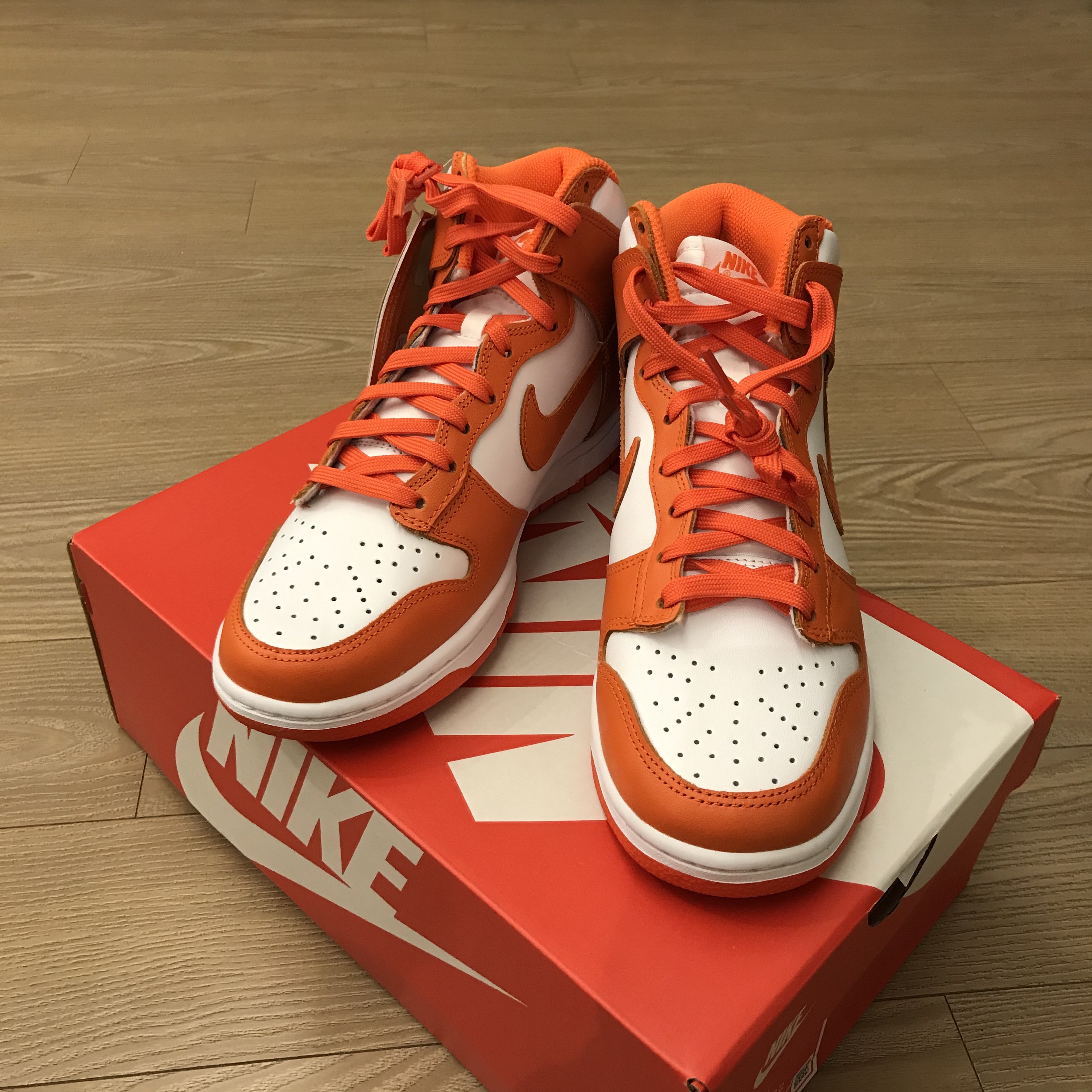 Nike Dunk High Retro Orange Blaze, (GS) Nike Dunk High Orange Blaze 착용 스타일 - 1