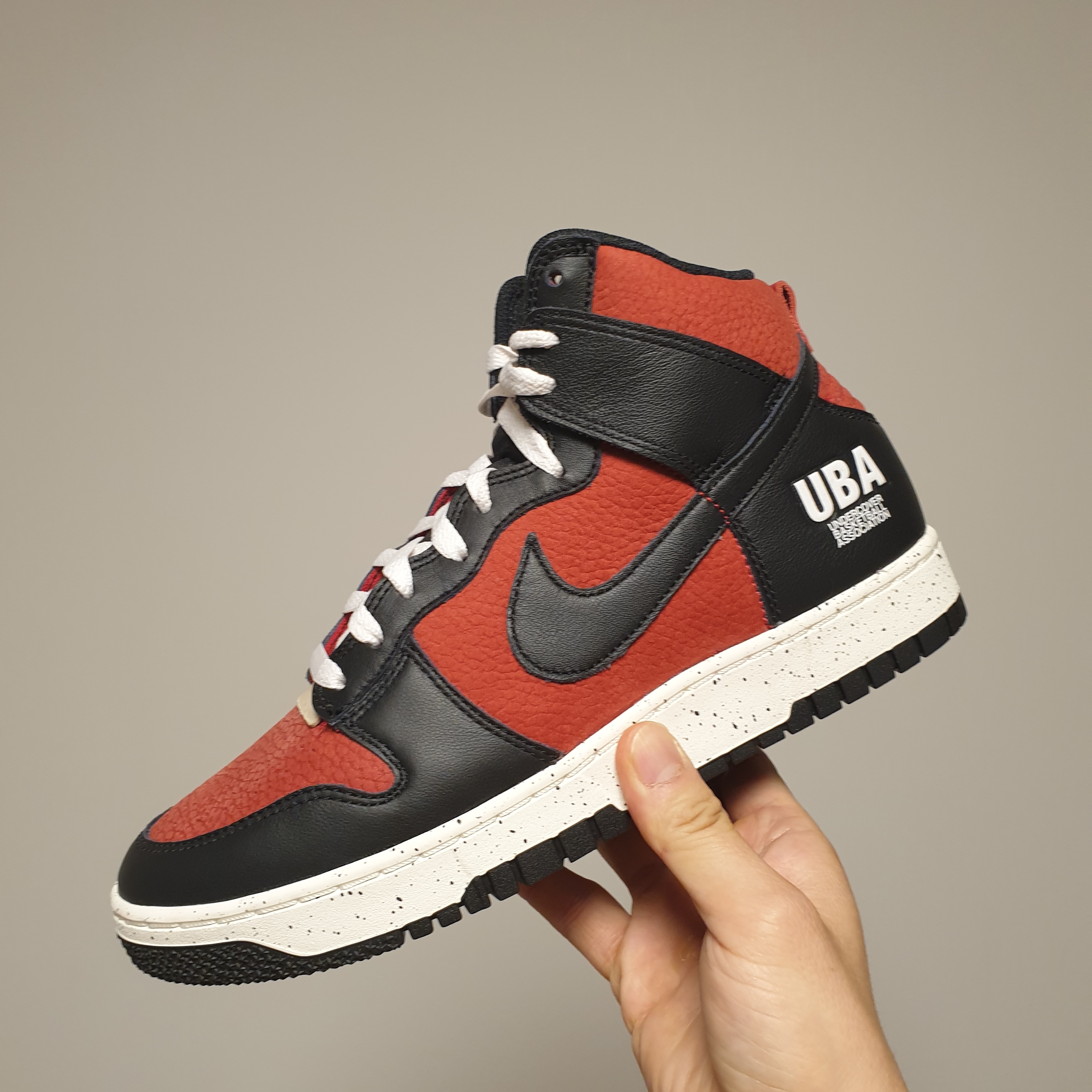 Nike x Undercover Dunk High 1985 Gym Red 착용 스타일 - 1