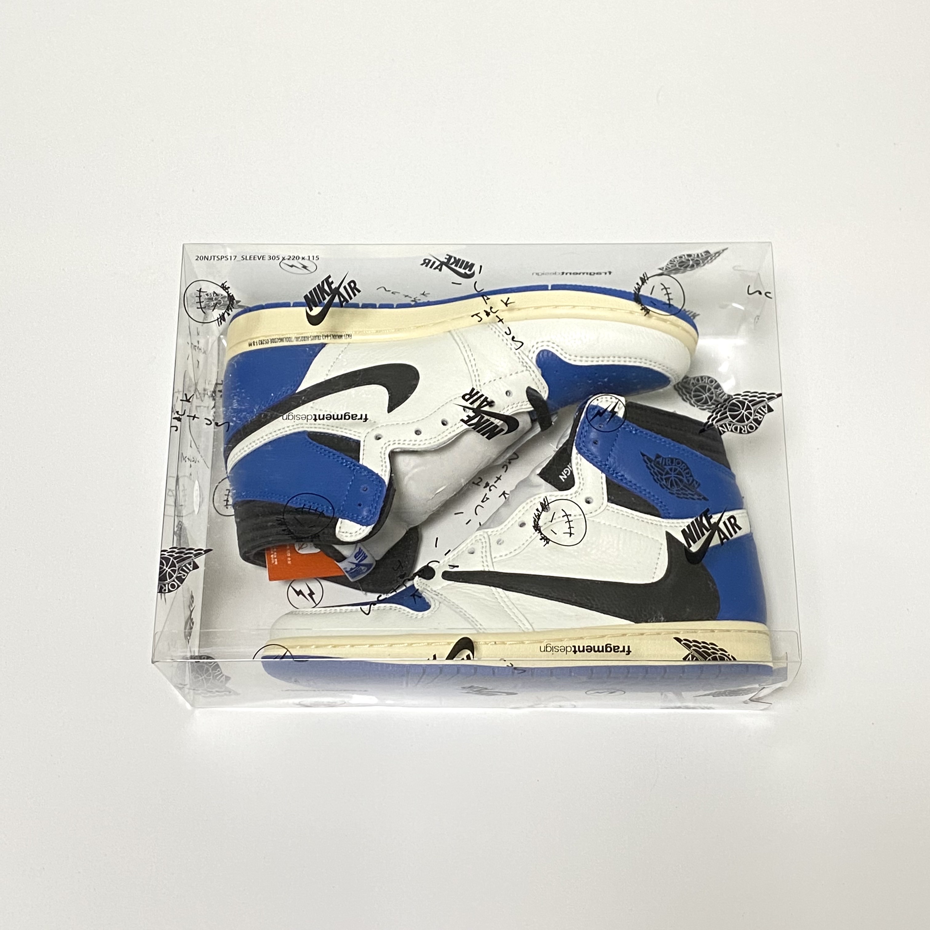 Jordan 1 x Travis Scott x Fragment Retro High OG SP Military Blue 착용 스타일 - 1
